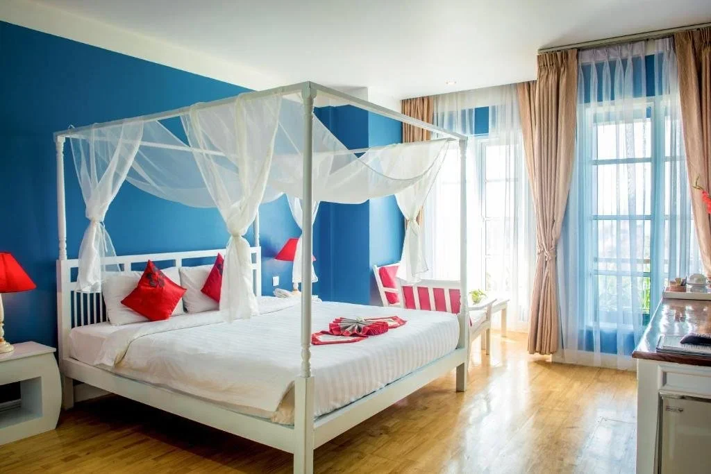 Best Luxury Hotels in Phnom Penh, Cambodia