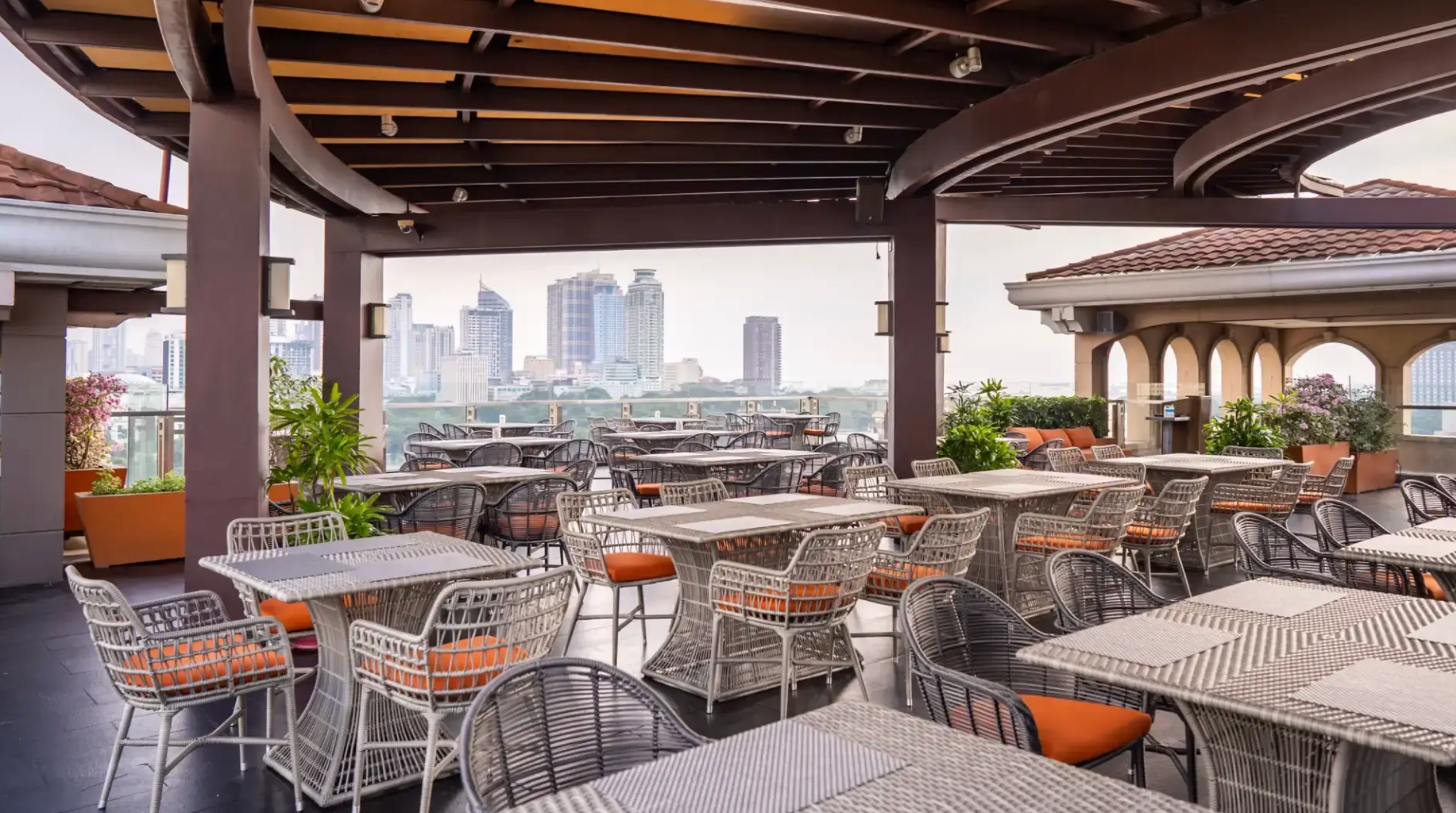 Photo by Sky Deck View Bar