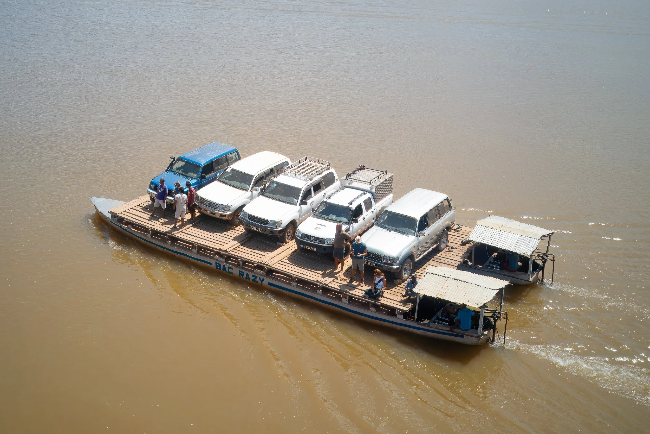 Ferry Bekopaka | Madagascar