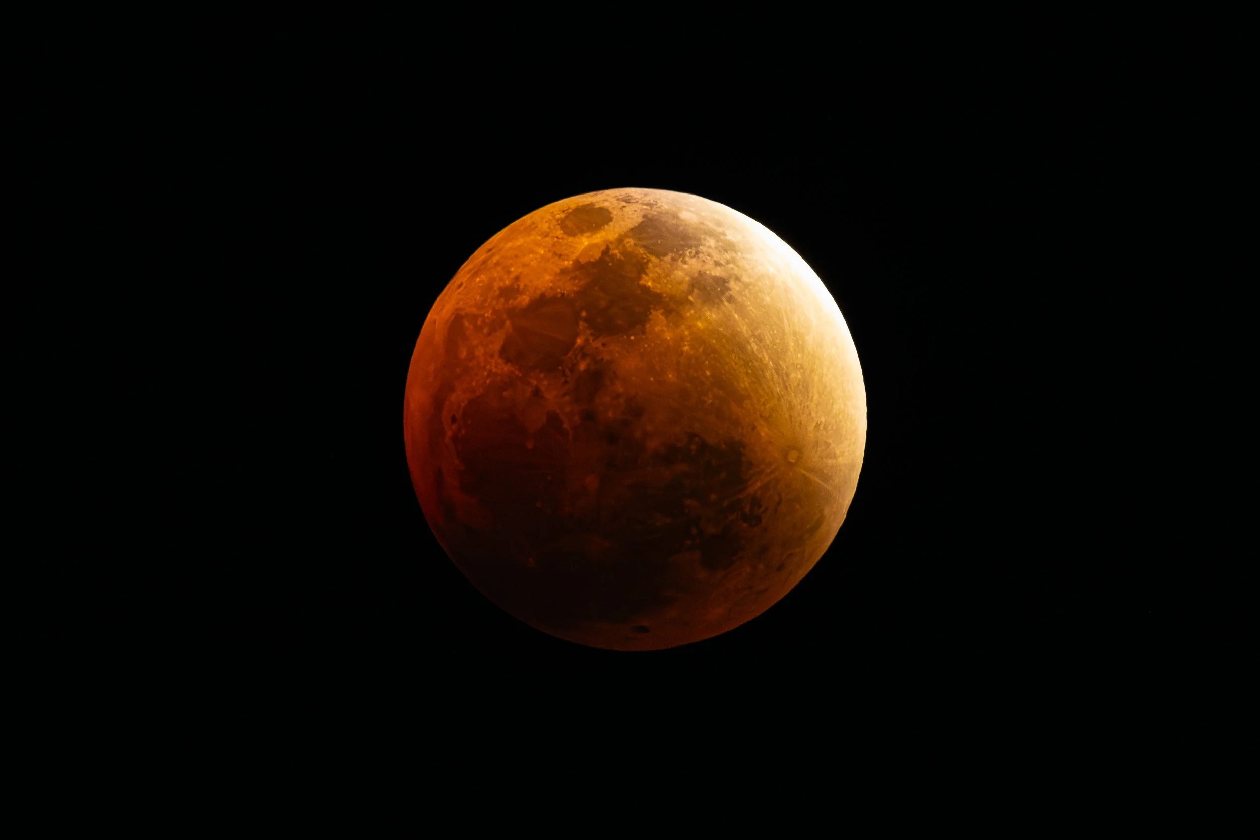 Full Moon Eclipse, Gonarezhou | Zimbabwe