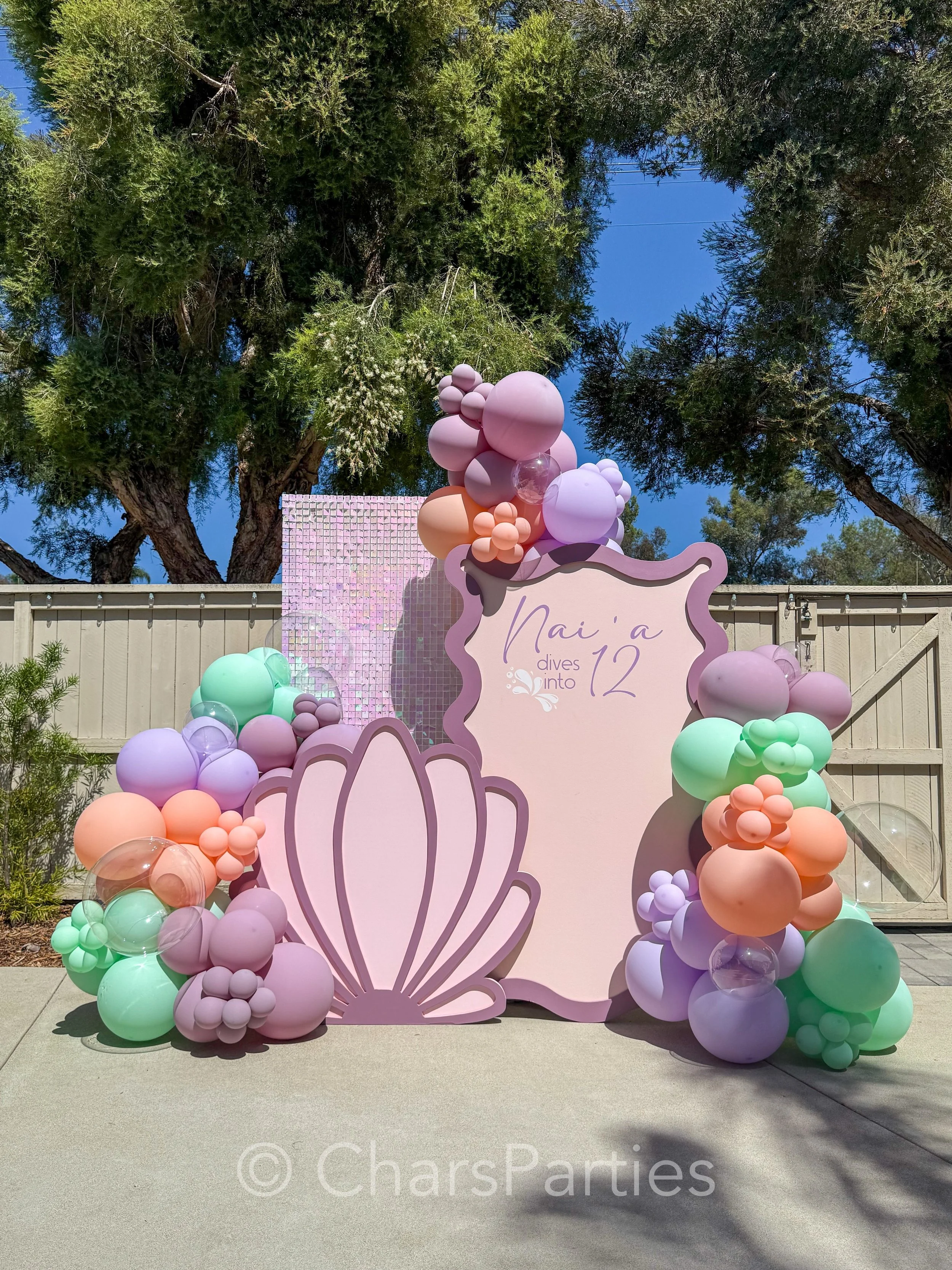 Save this post for your next Under the Sea theme party inspiration! 👆🏼🪸🐚

We brought this under-the-sea magic to life using a dreamy, high-end matte palette featuring:

Tuftex Canyon Rose
Sempertex Pastel Matte Lilac
Tuftex Cheeky
Sempertex Paste