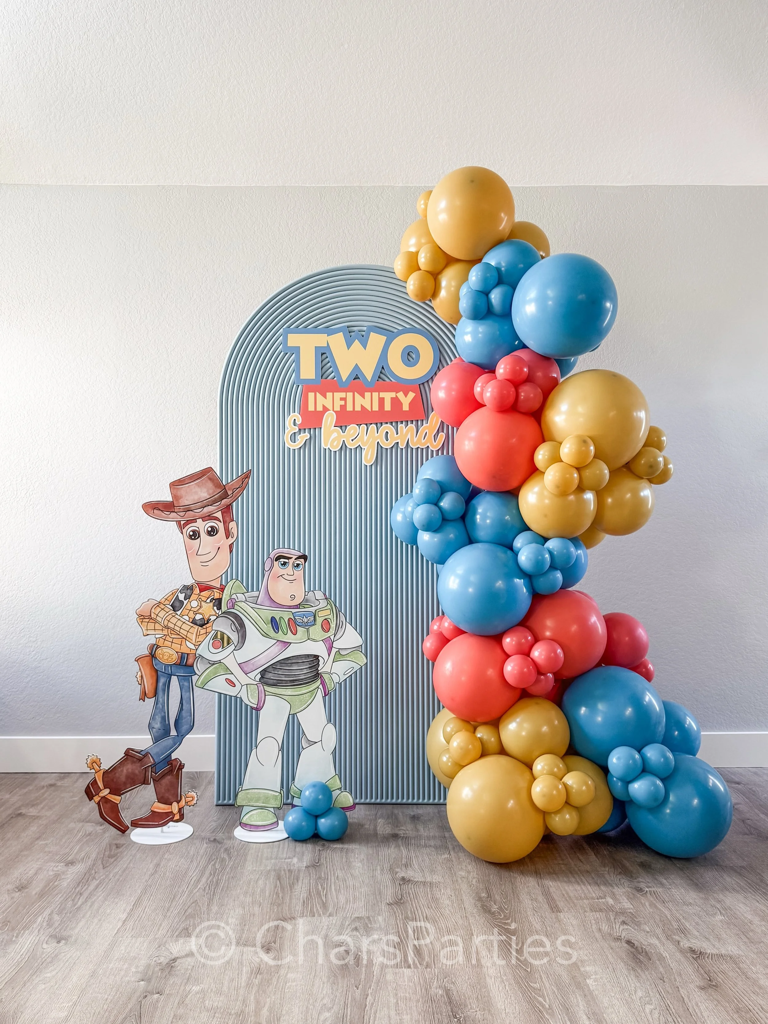 TOY STORY - but make it a Grab and Go Package 🚙 (pro decor without the delivery and installation fees 🤑)

This is a Main Character Package! 🥳

Featuring a large backdrop panel with custom lettering, 8ft of balloon garland, and a Main Character pro
