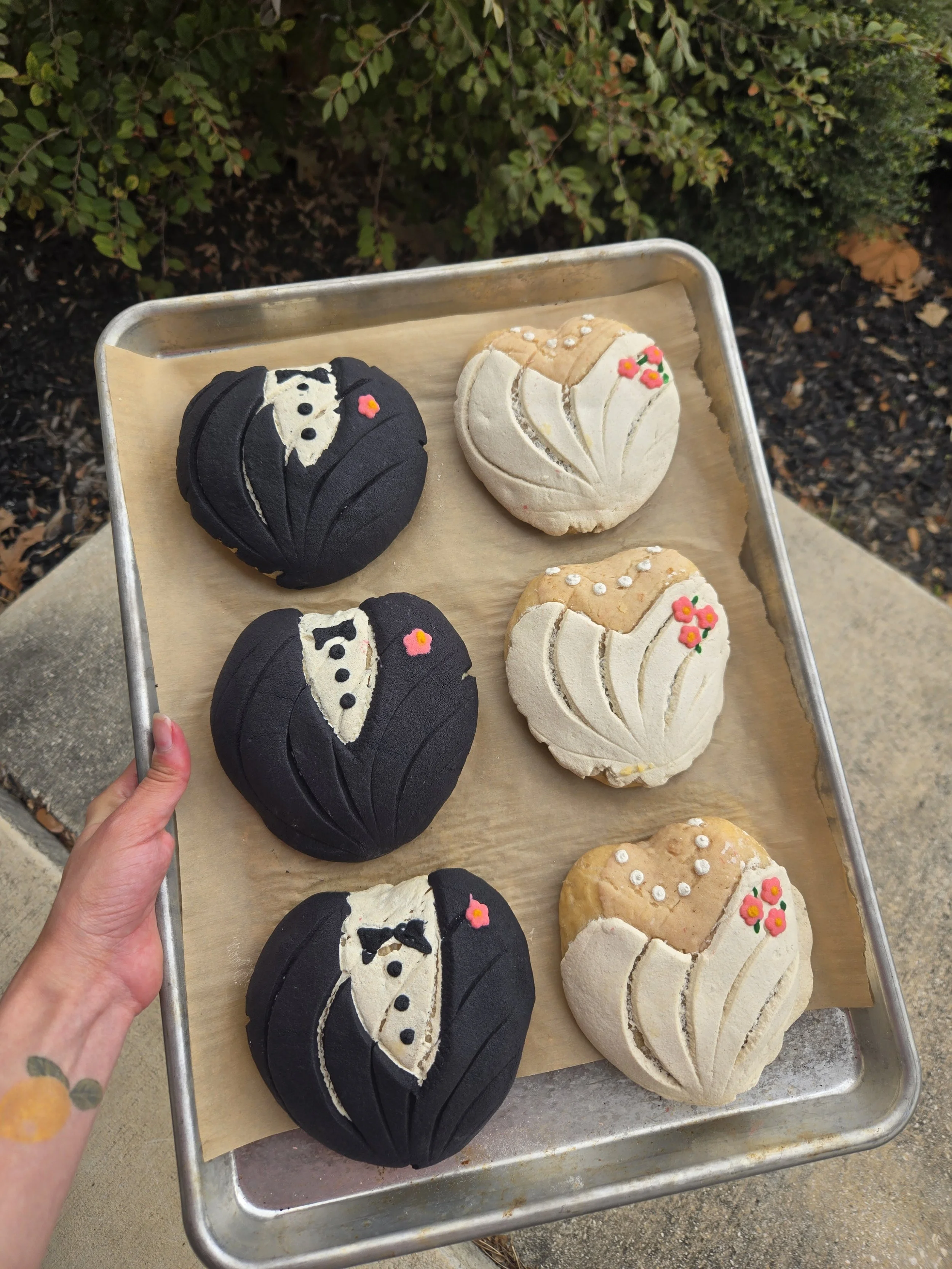 Wedding conchas. Bridal conchas.