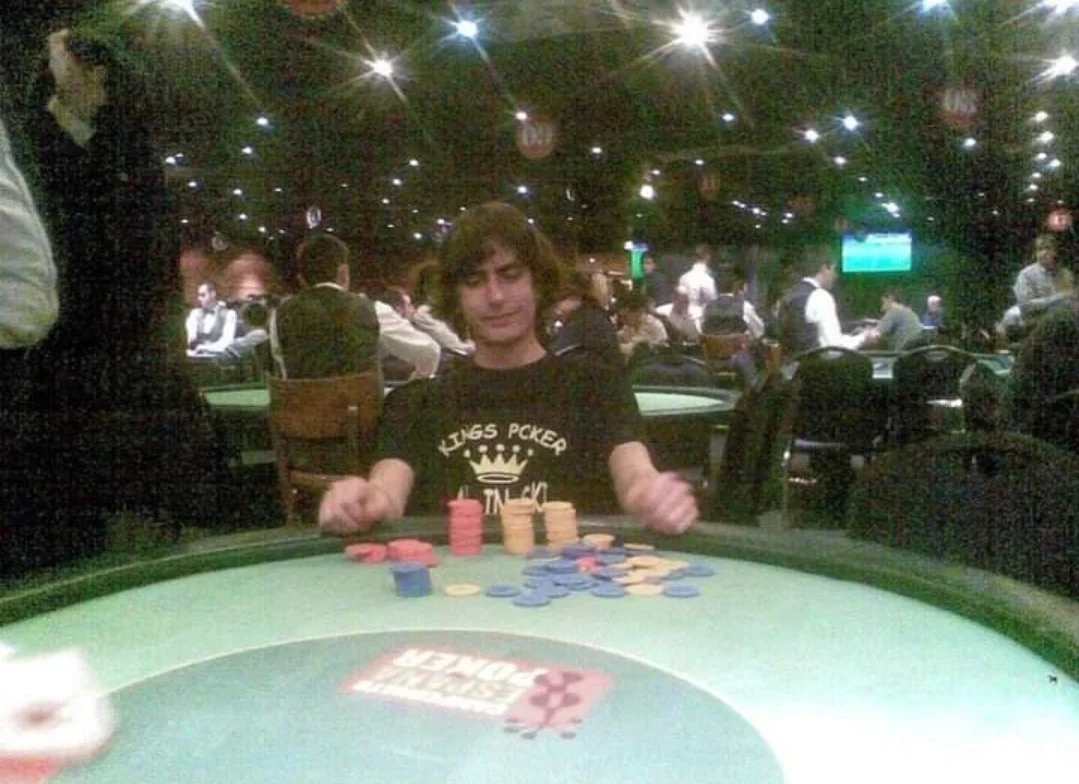 Kris as a young man wearign his King's Poker Marbella Shirt at the European Poker Tour Barcelona (Circa 2011)
