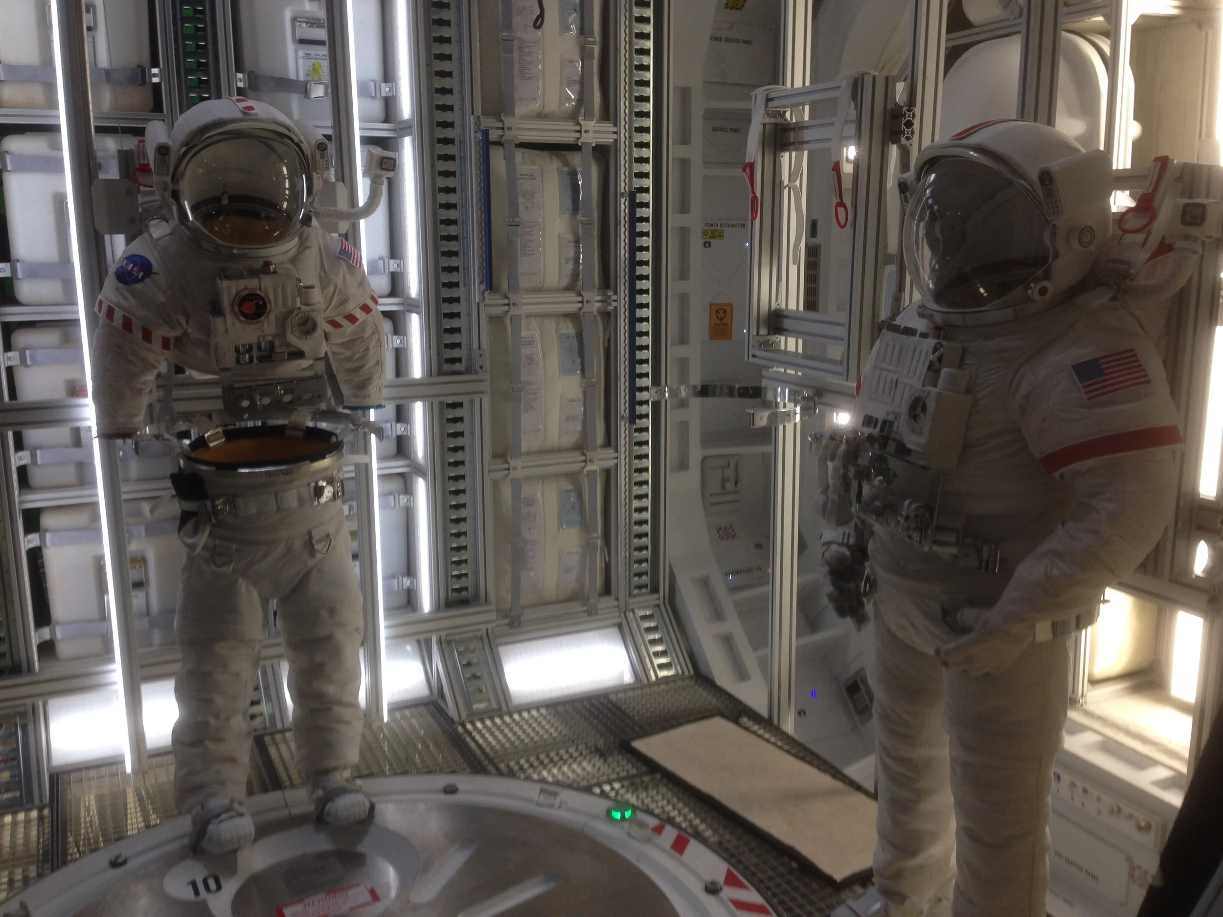 Airlock 2 & 3 Suitroom 4.JPG