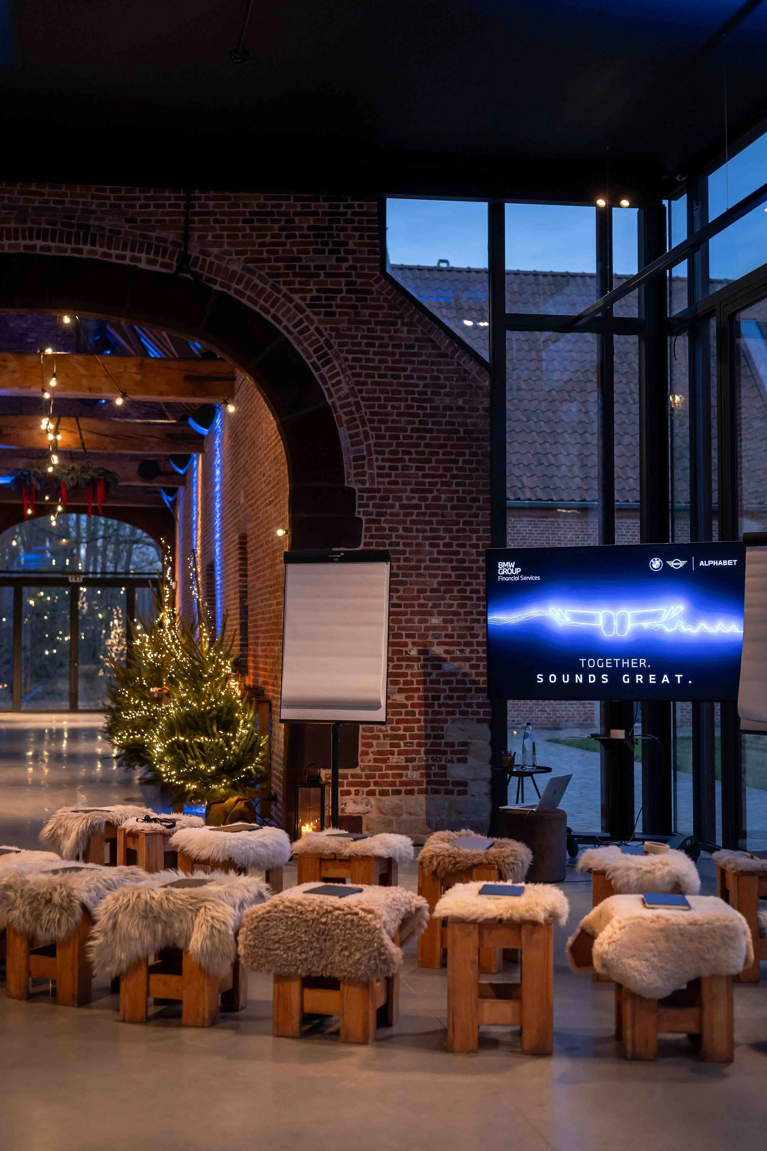 Alphabet, BMW, event photographer, HOEVE DE VLEUG