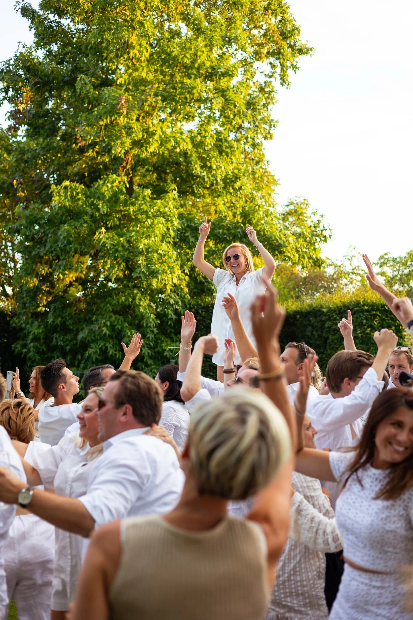 Event photography, white part, dancing
