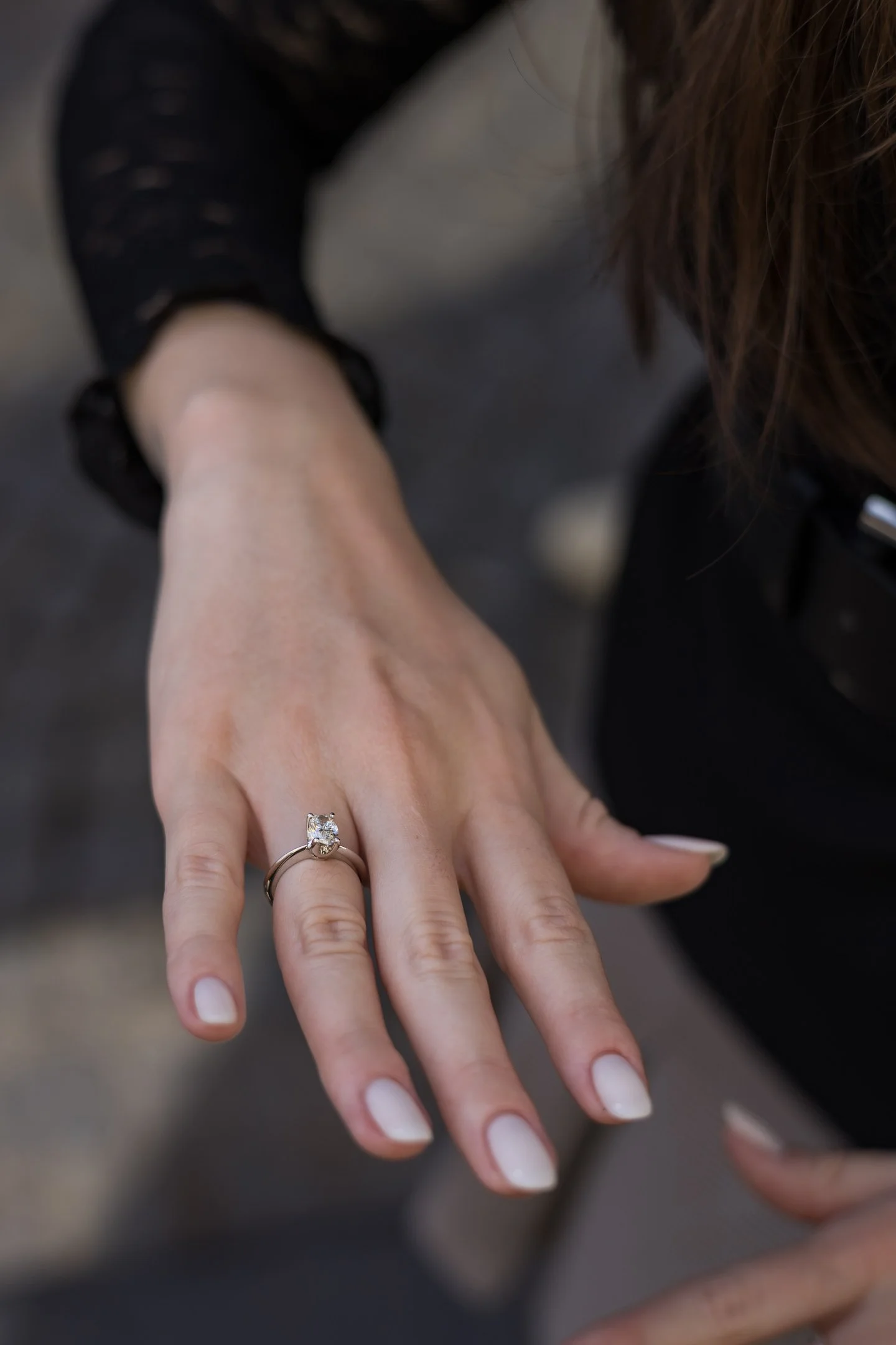 Brazilan couple got engaged in Bruges, Belgium. Engagement shoot. Engagement ring.