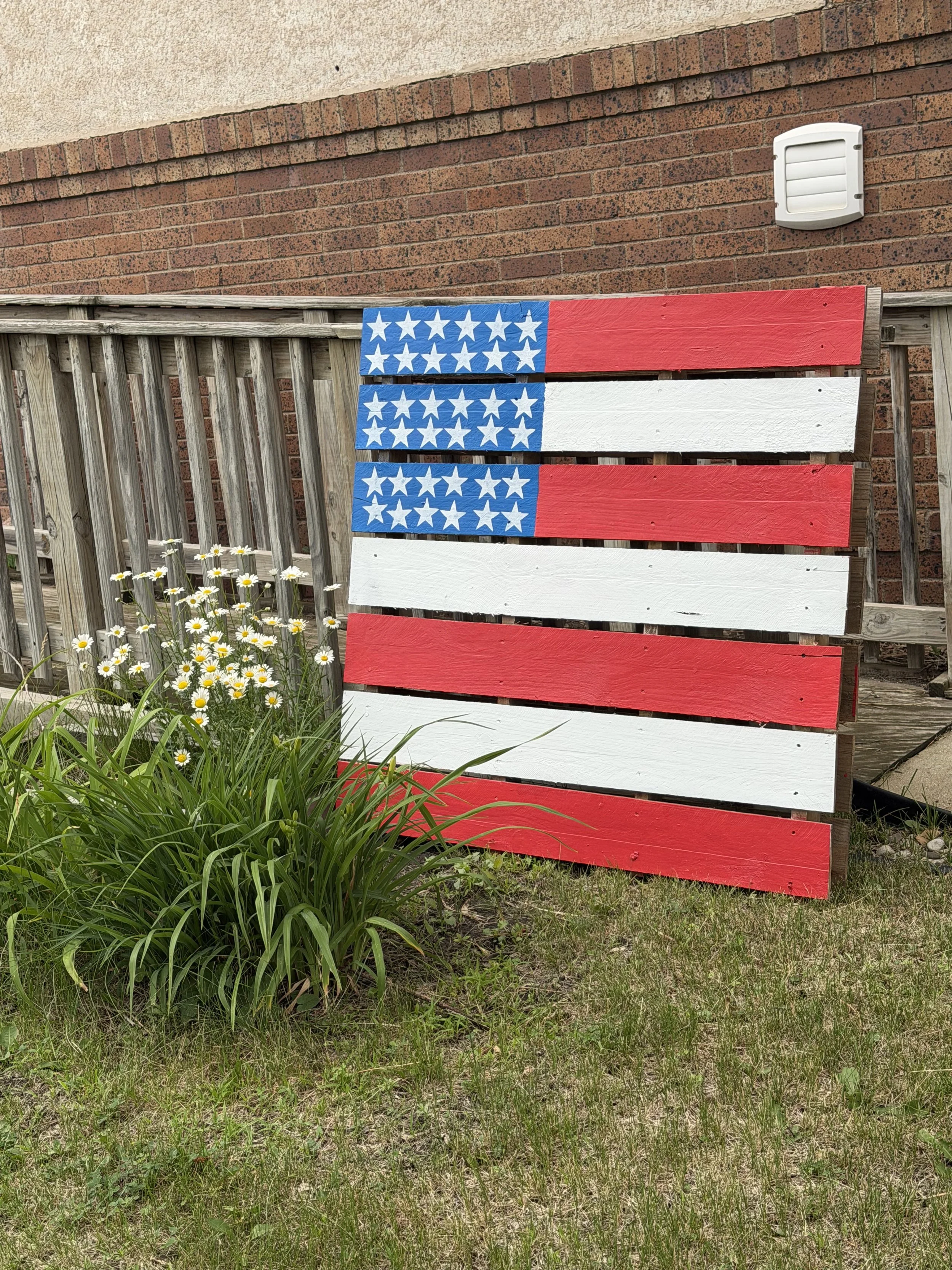 American Flag Pallet