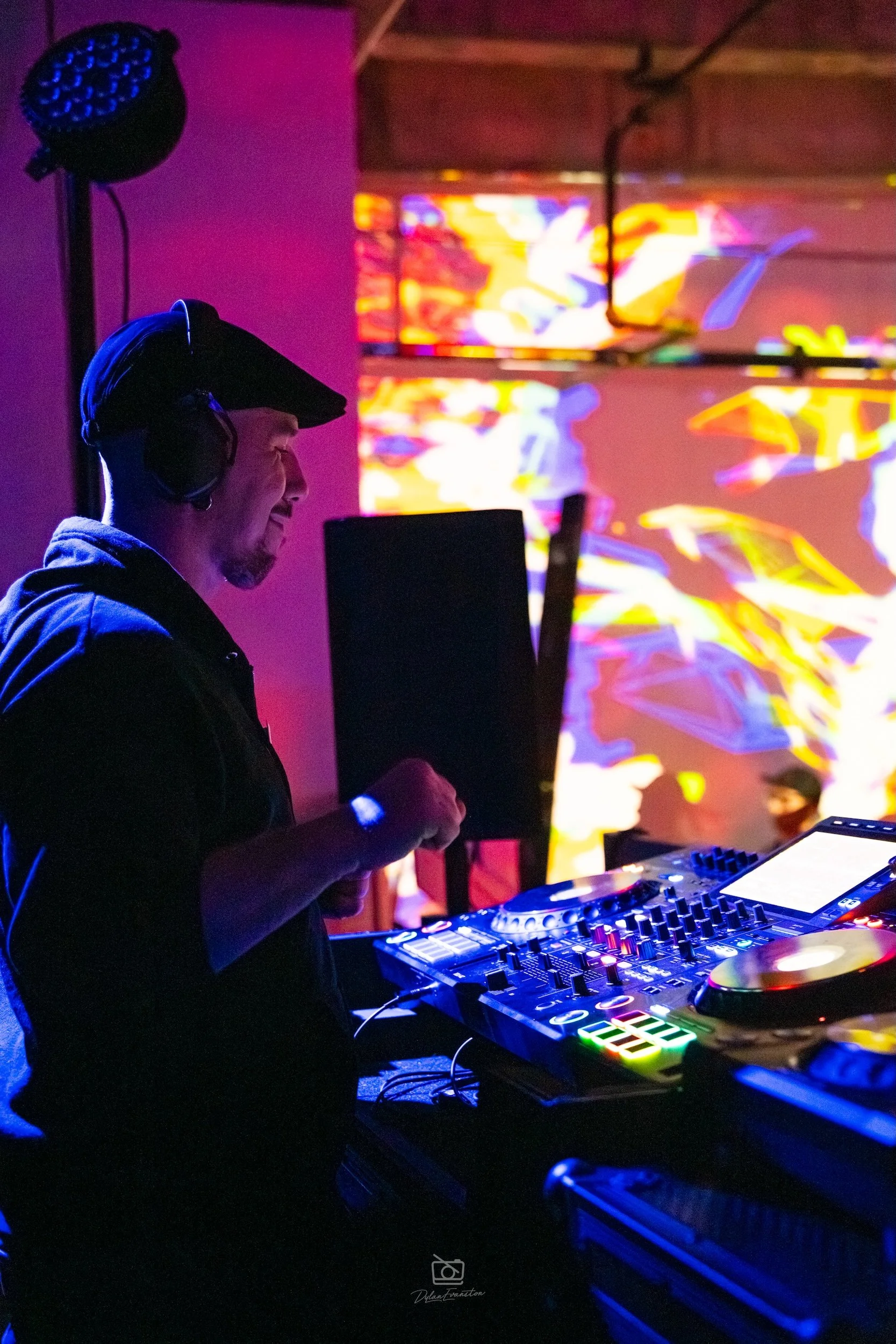 SpaceBassAtGlowBar2026-54.jpg