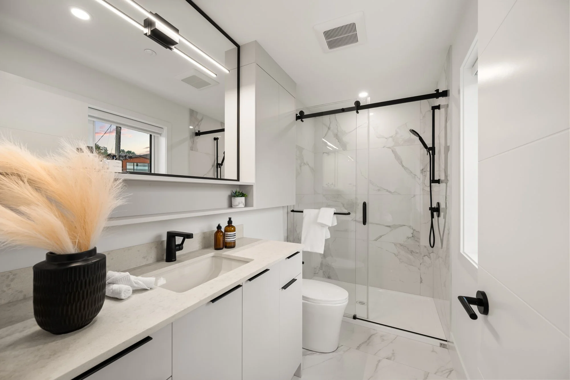 3432 Mons Drive Vancouver Coach House14.jpg