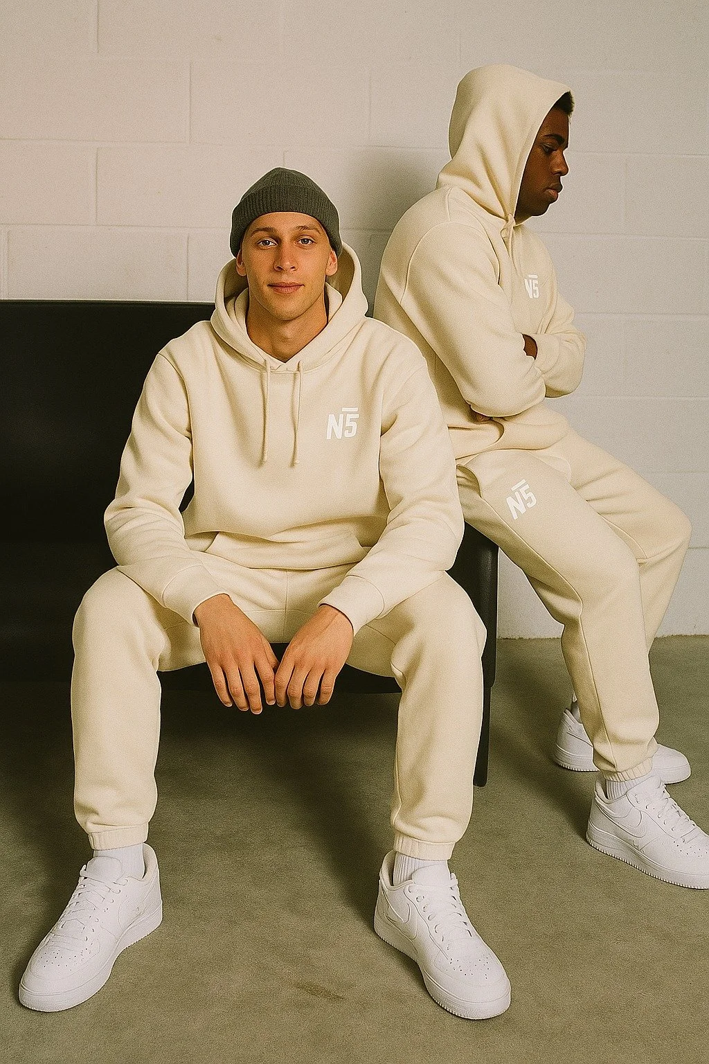 Mynesclo Minimalist Hoodie & Sweatpants Set
