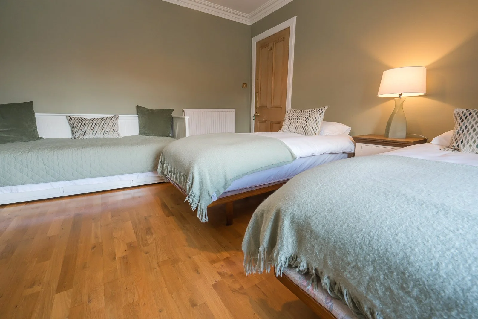 Hillside-Loch-Lomond-Bedrooms-6.jpg