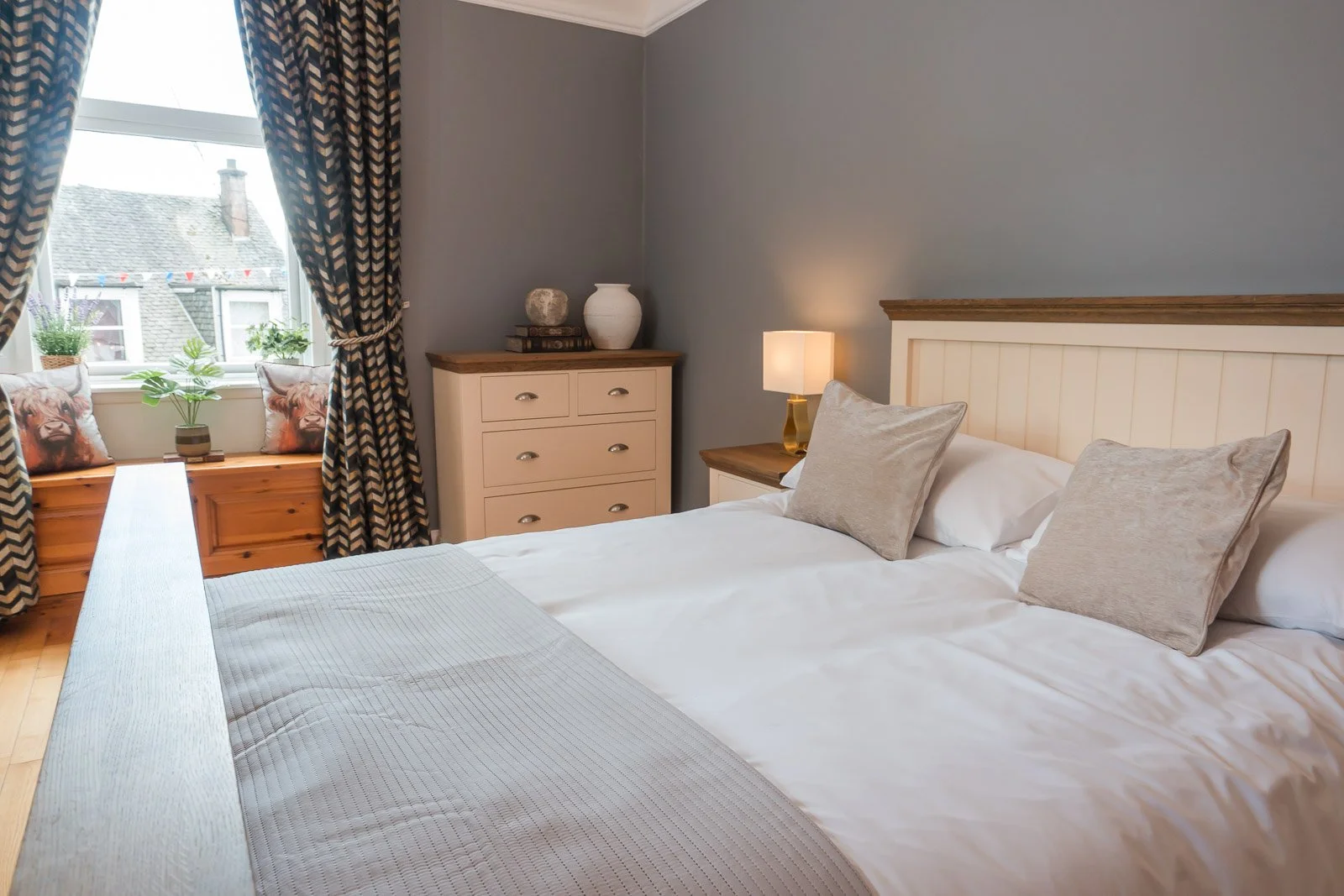 Hillside-Loch-Lomond-Bedrooms-12.jpg