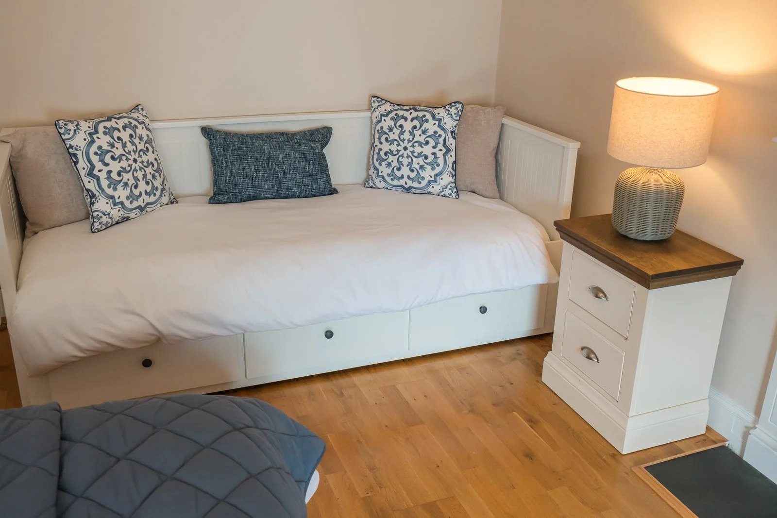 Hillside-Loch-Lomond-Bedrooms-10.jpg
