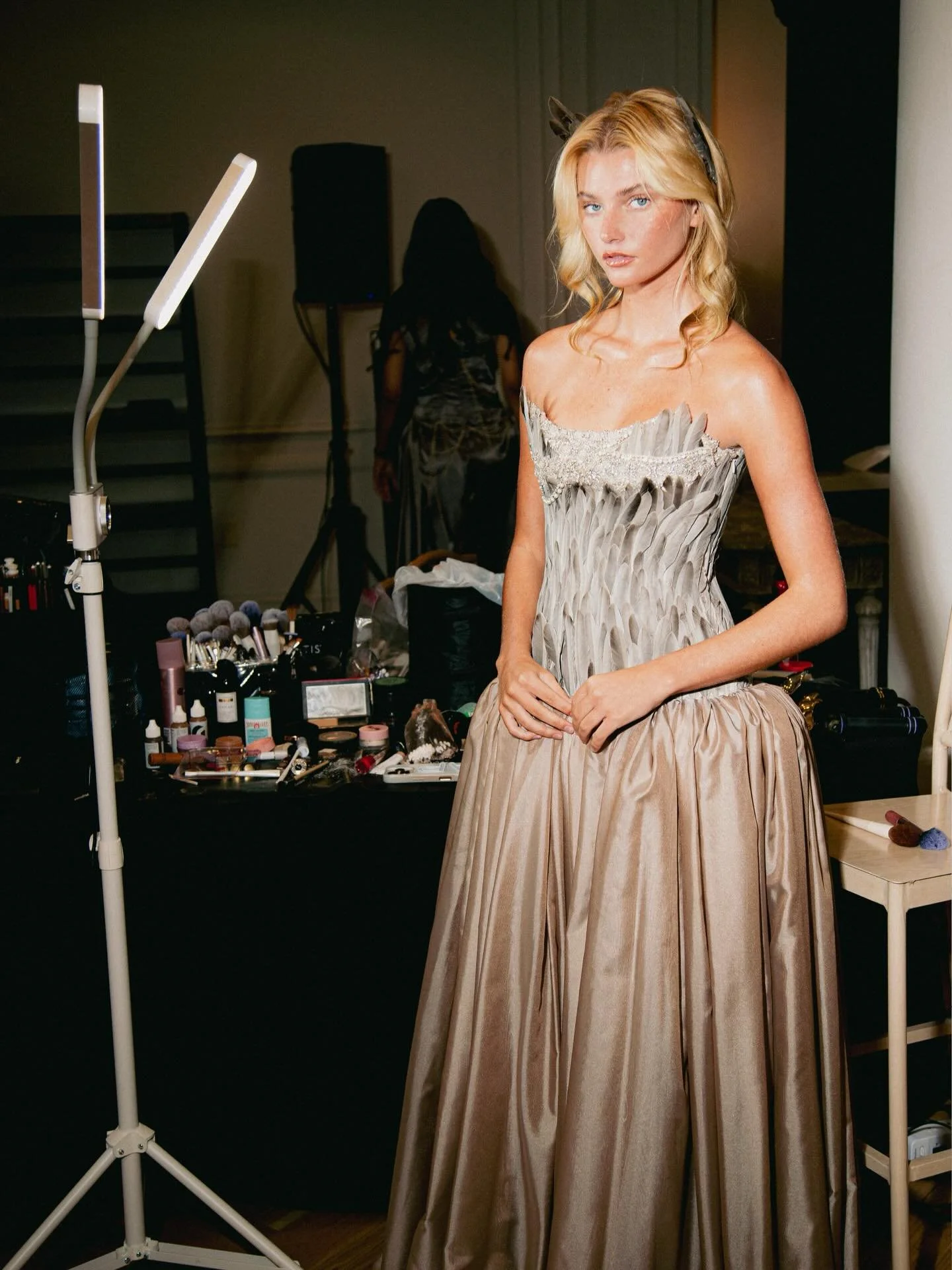 Moments before the @jeffersonfashiondesign runway ᯓ★

Thank you so much Jefferson University for trusting me in photographing backstage, and allowing me to showcase beautiful looks! 

*designers + models DM me for a tag! 

Designers: @miabellacreates