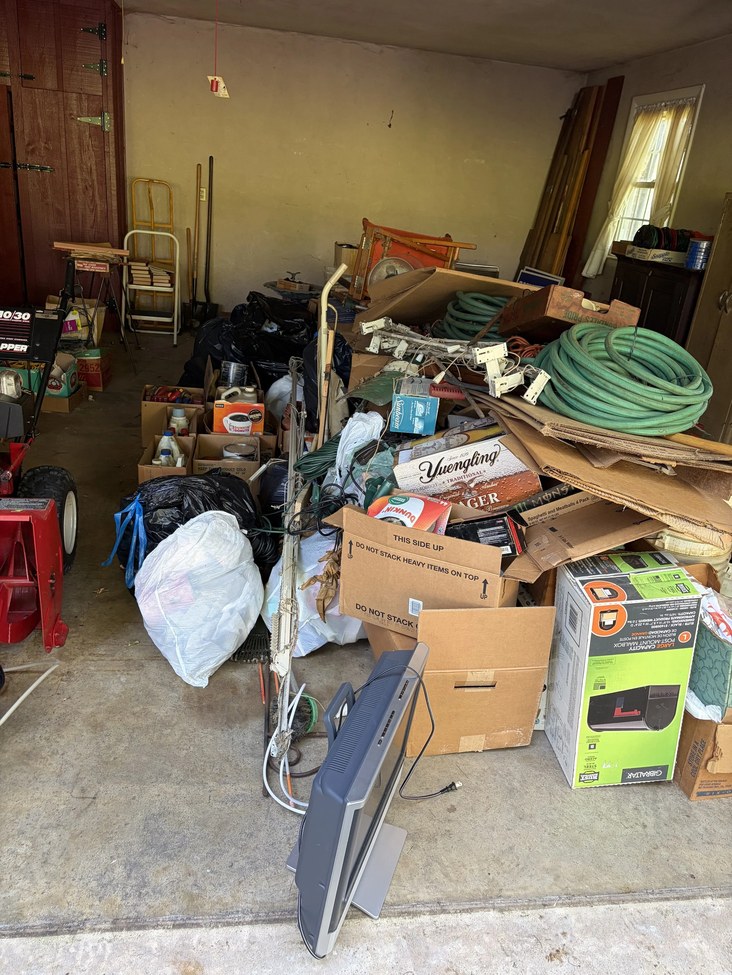 Junk garage.jpg