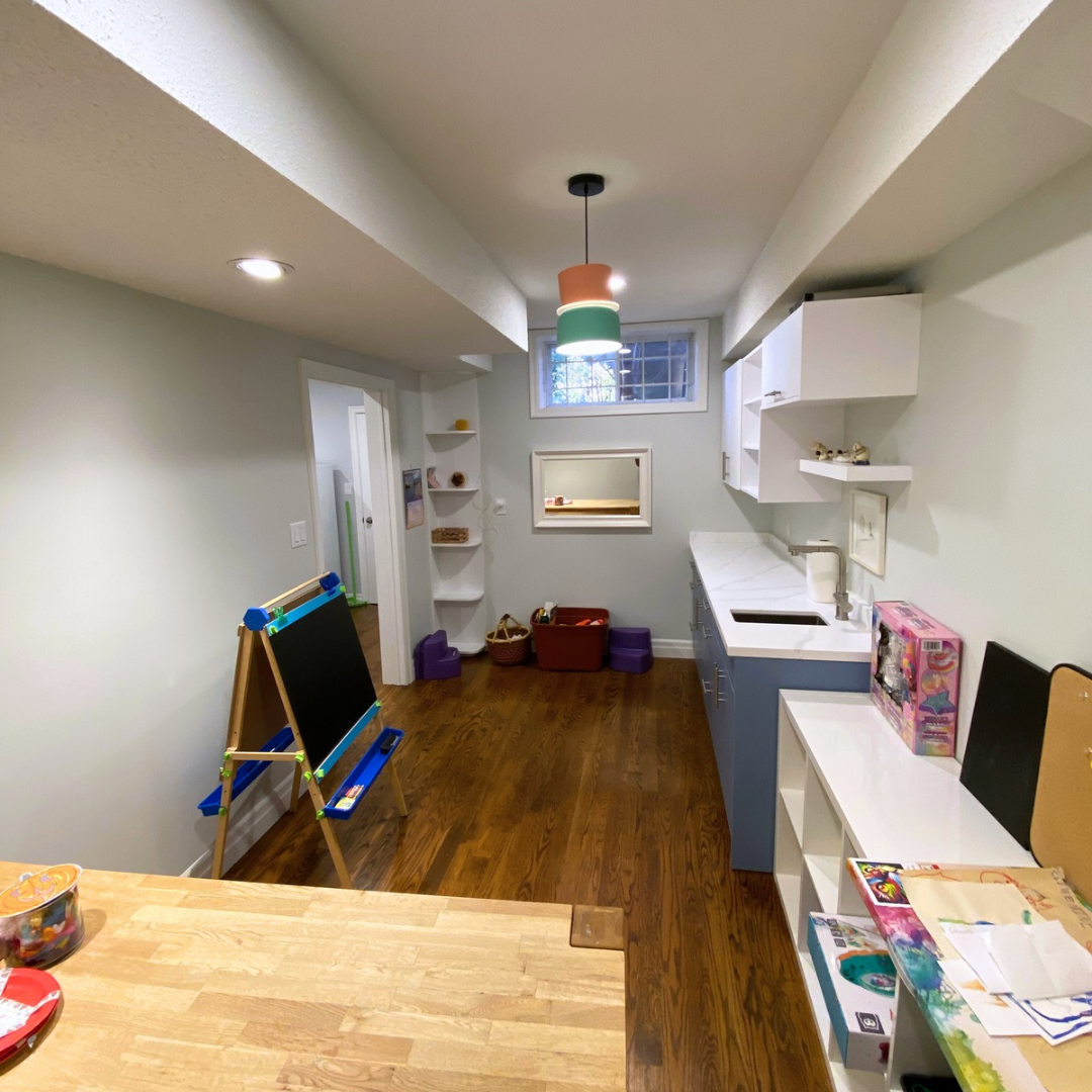 Kids' Arts and Crafts Room