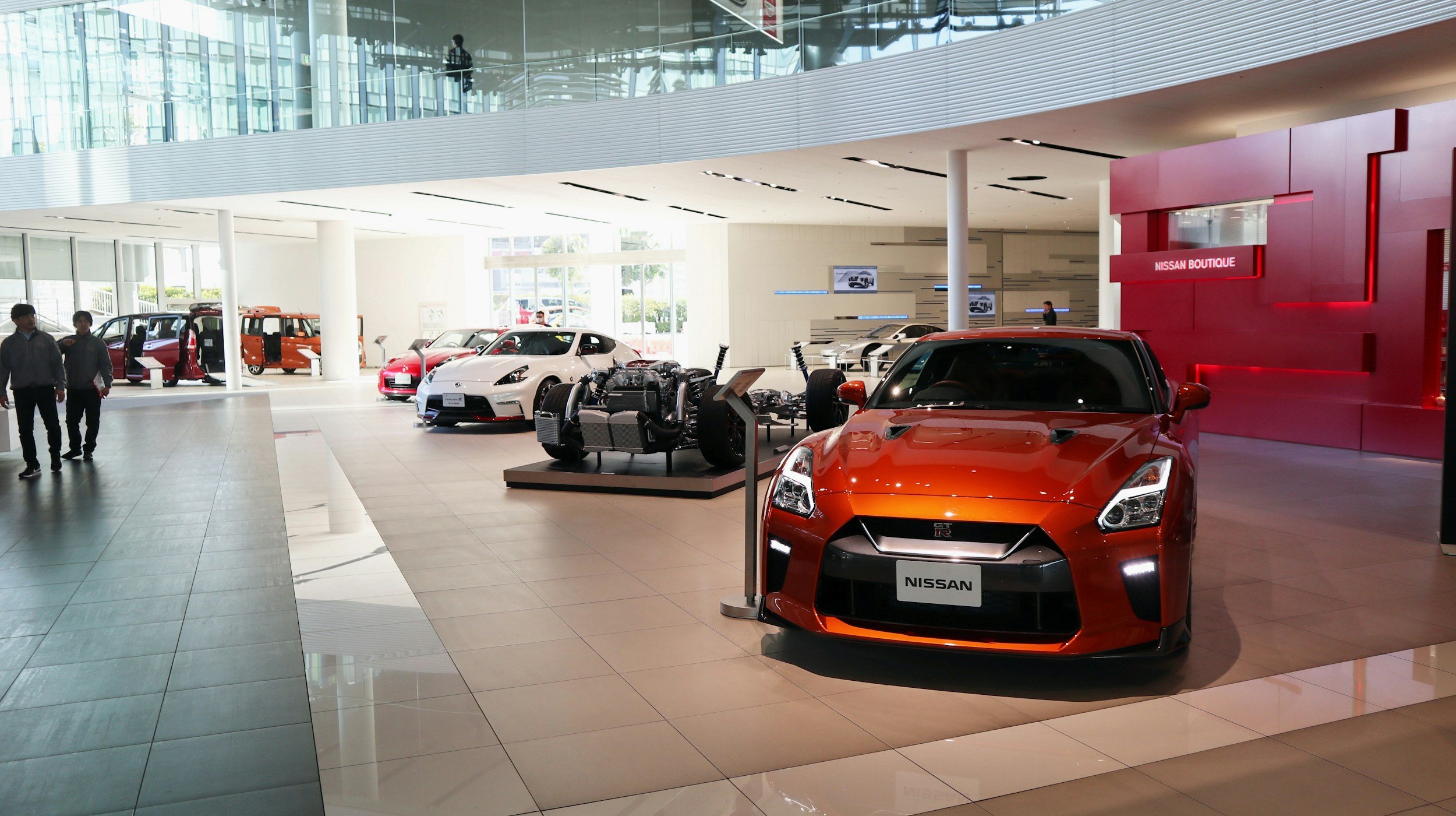 Leasing vs Buying a Car: An Insider's Honest Take