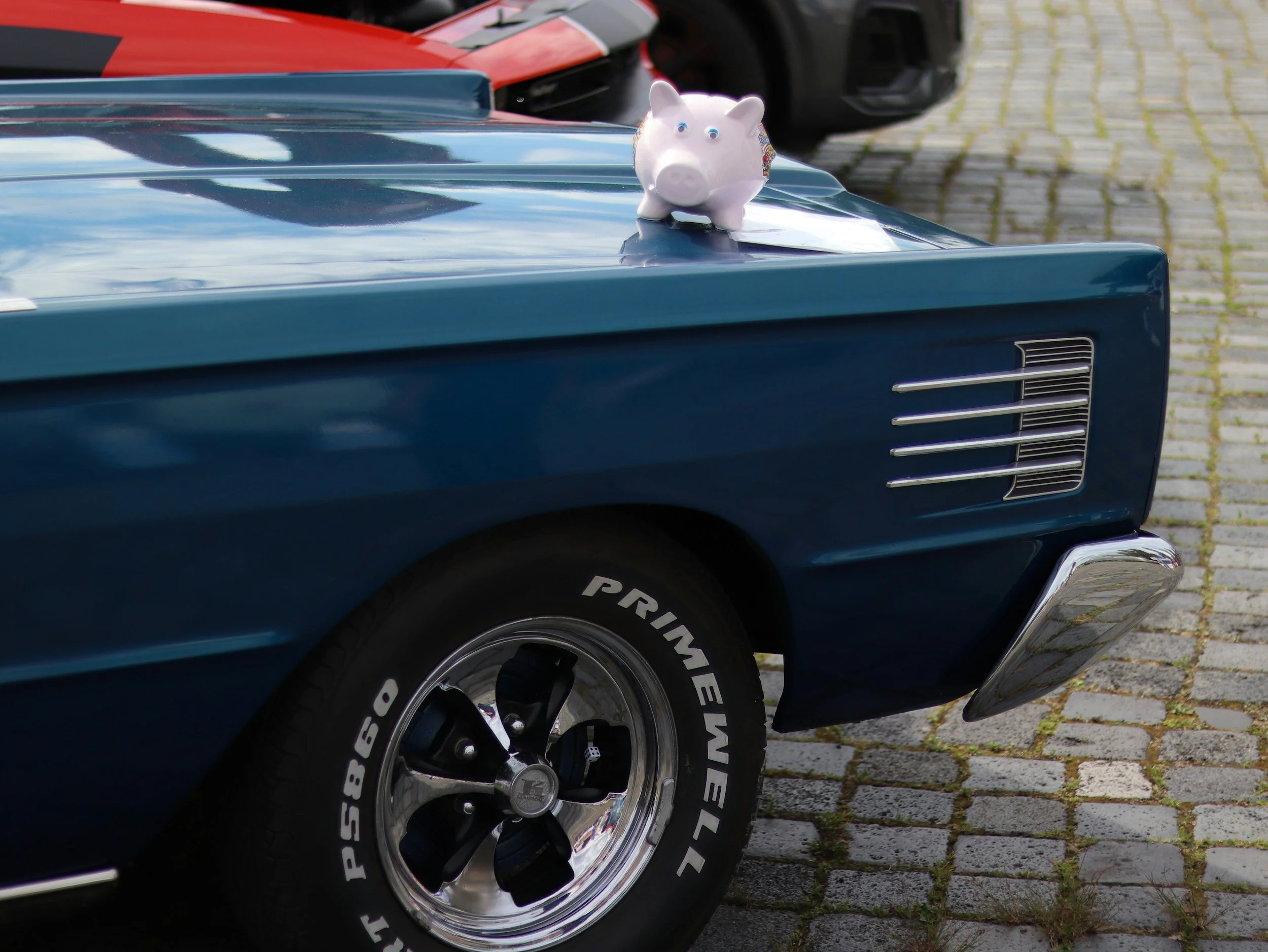 Why Do Dealerships Want You to Finance Instead of Paying Cash?