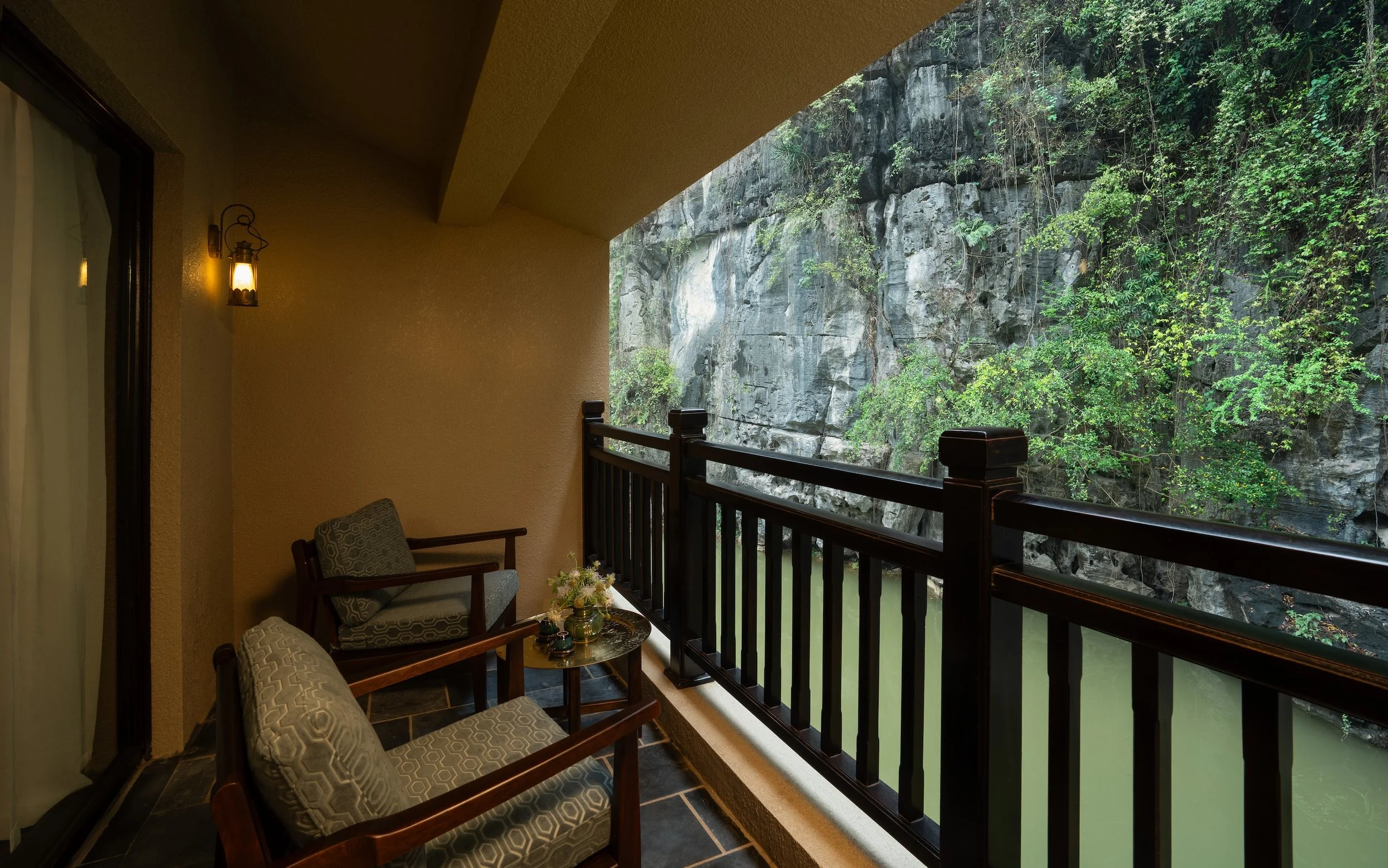 Terrace.jpg (Copy)