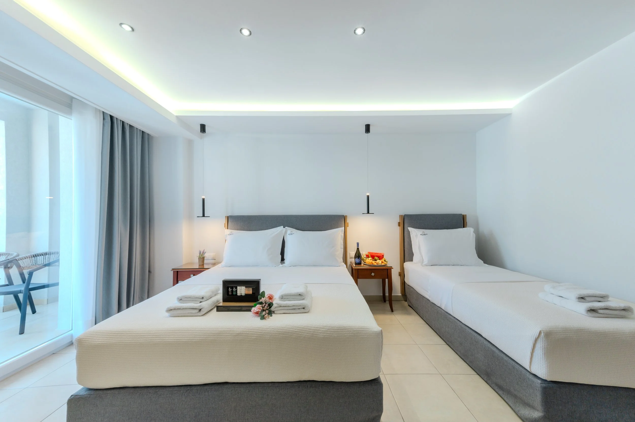 superior-suite-thassos.jpg