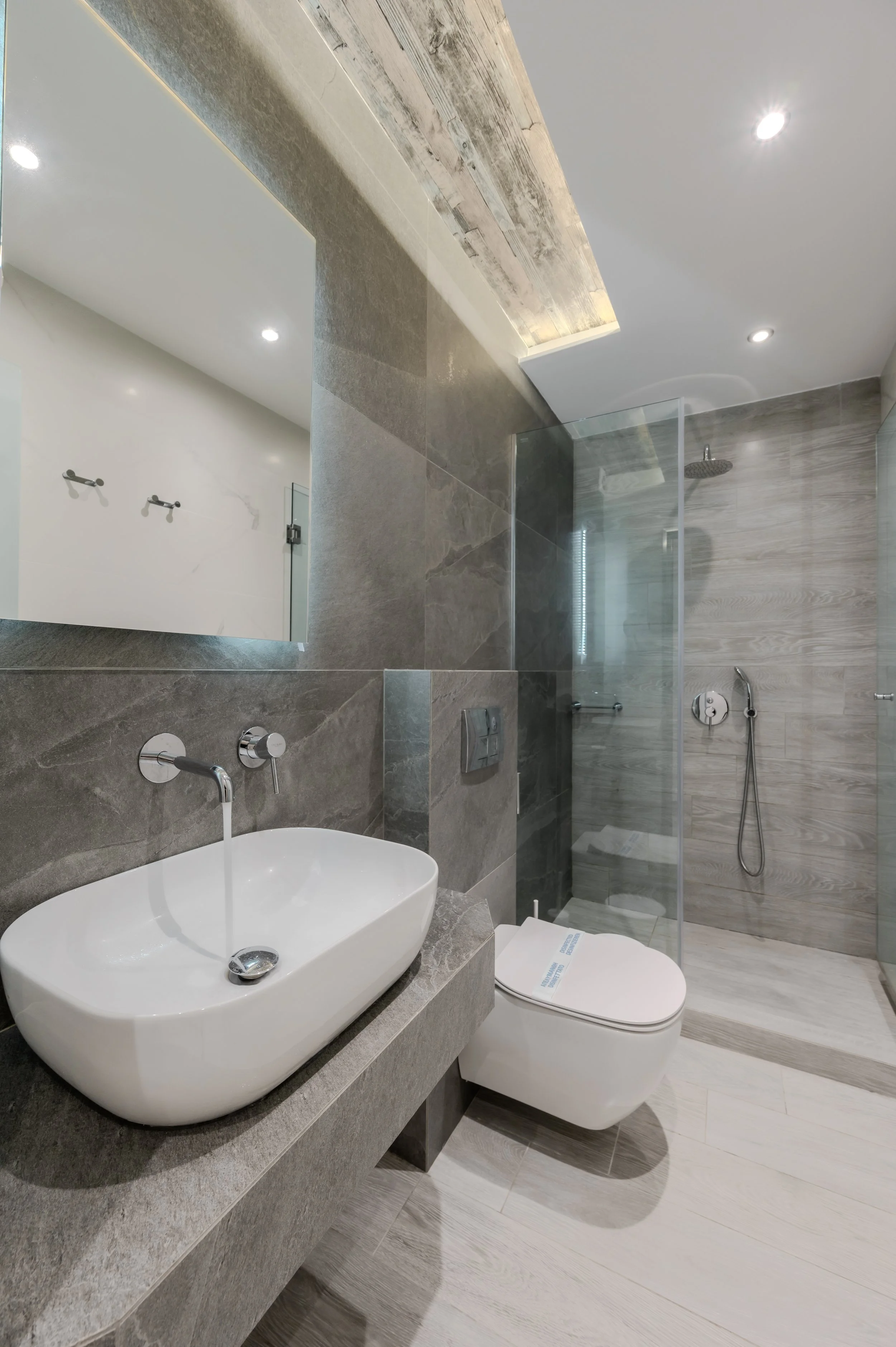 maisonette-bathroom-thassos.jpg
