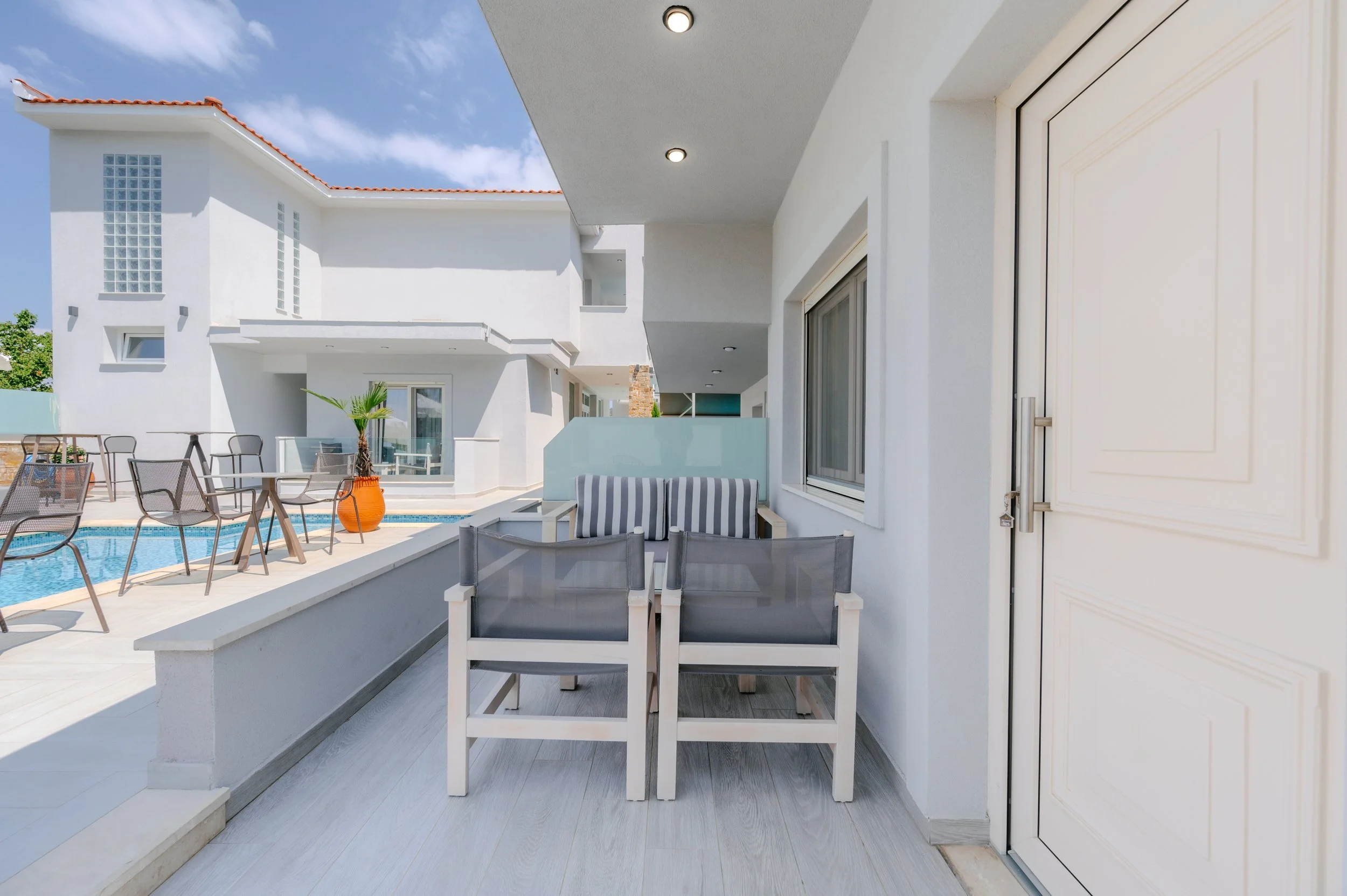 metsikas-residence-pool-area.jpg