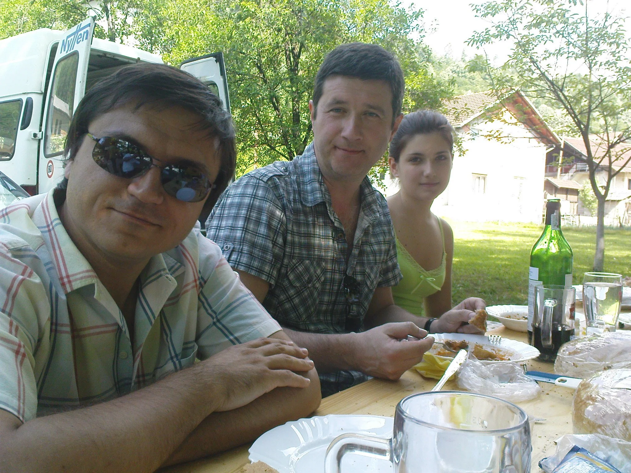 Picnic by the River Vrbas - Lary Zappia, Duško Rapotec Ute and Andrea Rapotec