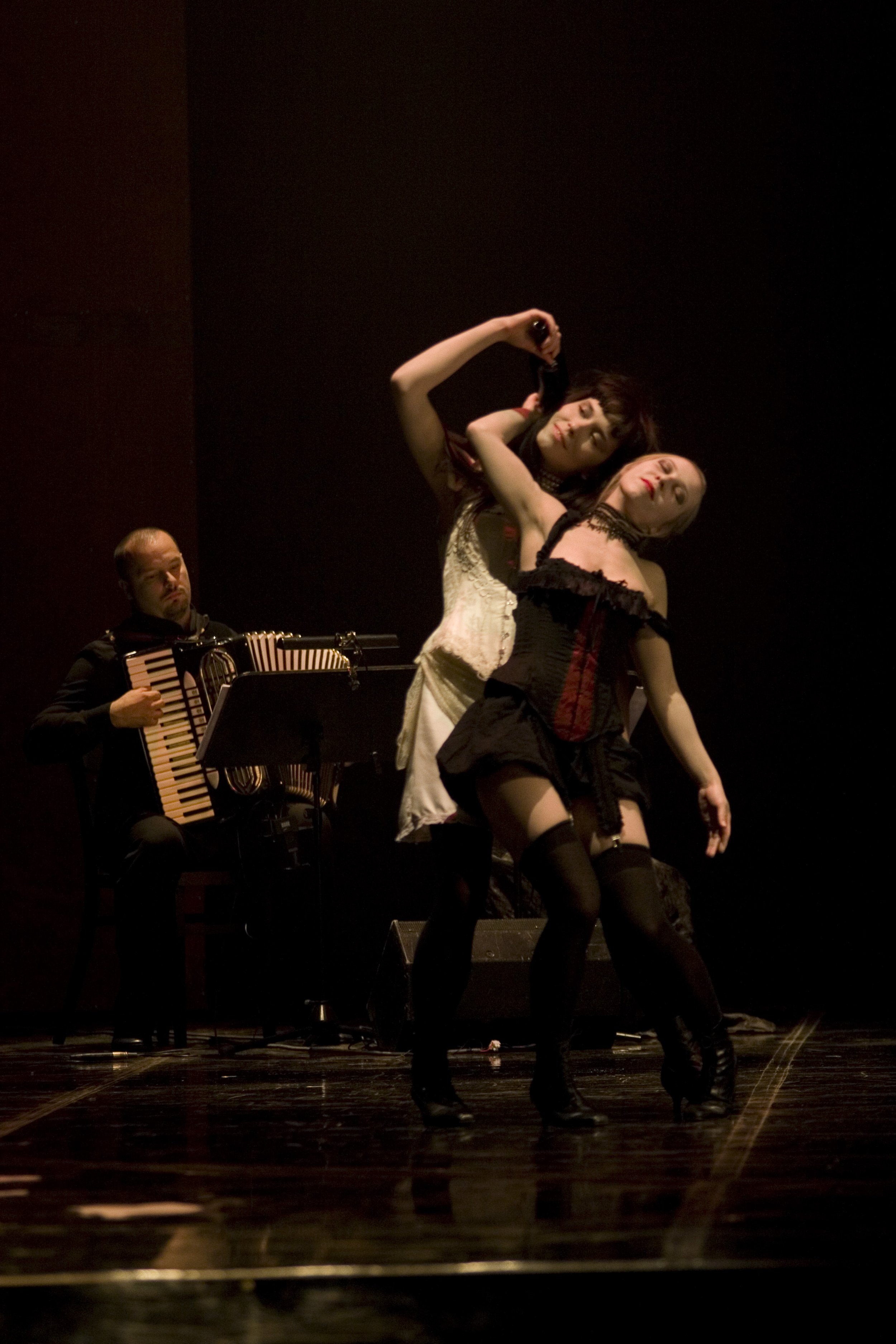 Marin Tuhtan, Iva Mihalić and Jelena Lopatić