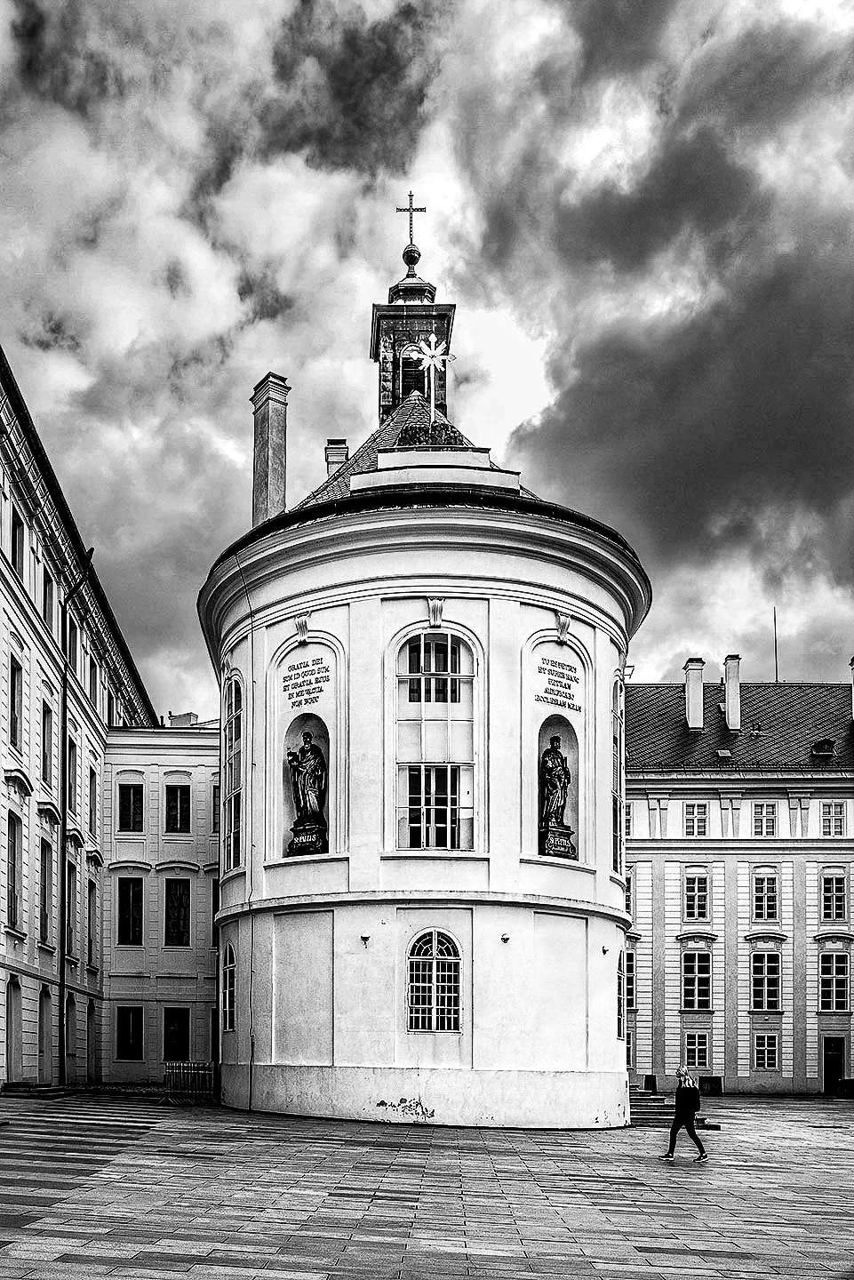 Courtyard20-5.jpg