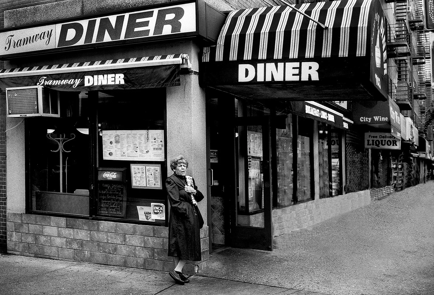 DinerDame24.jpg
