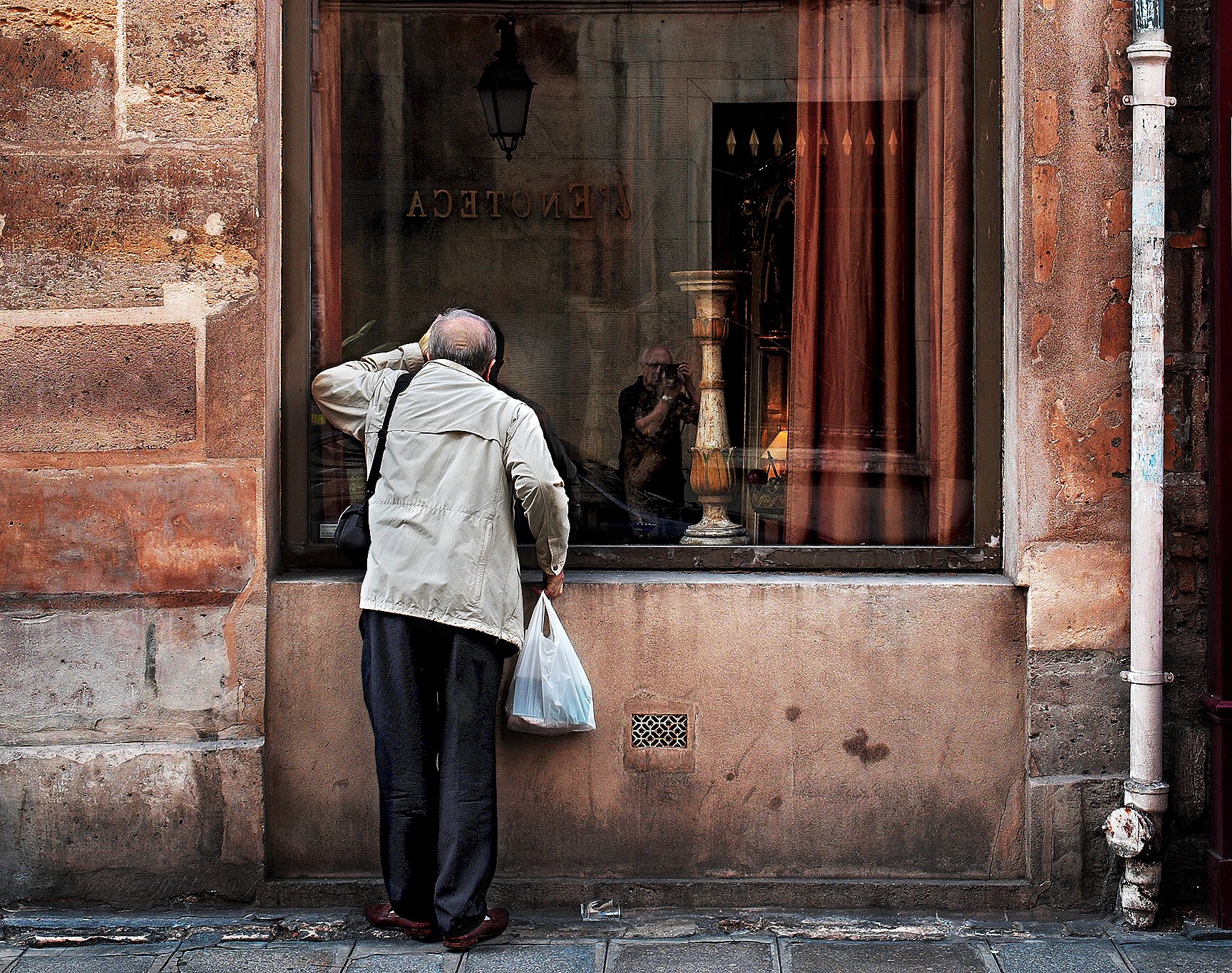 LookInside24.jpg