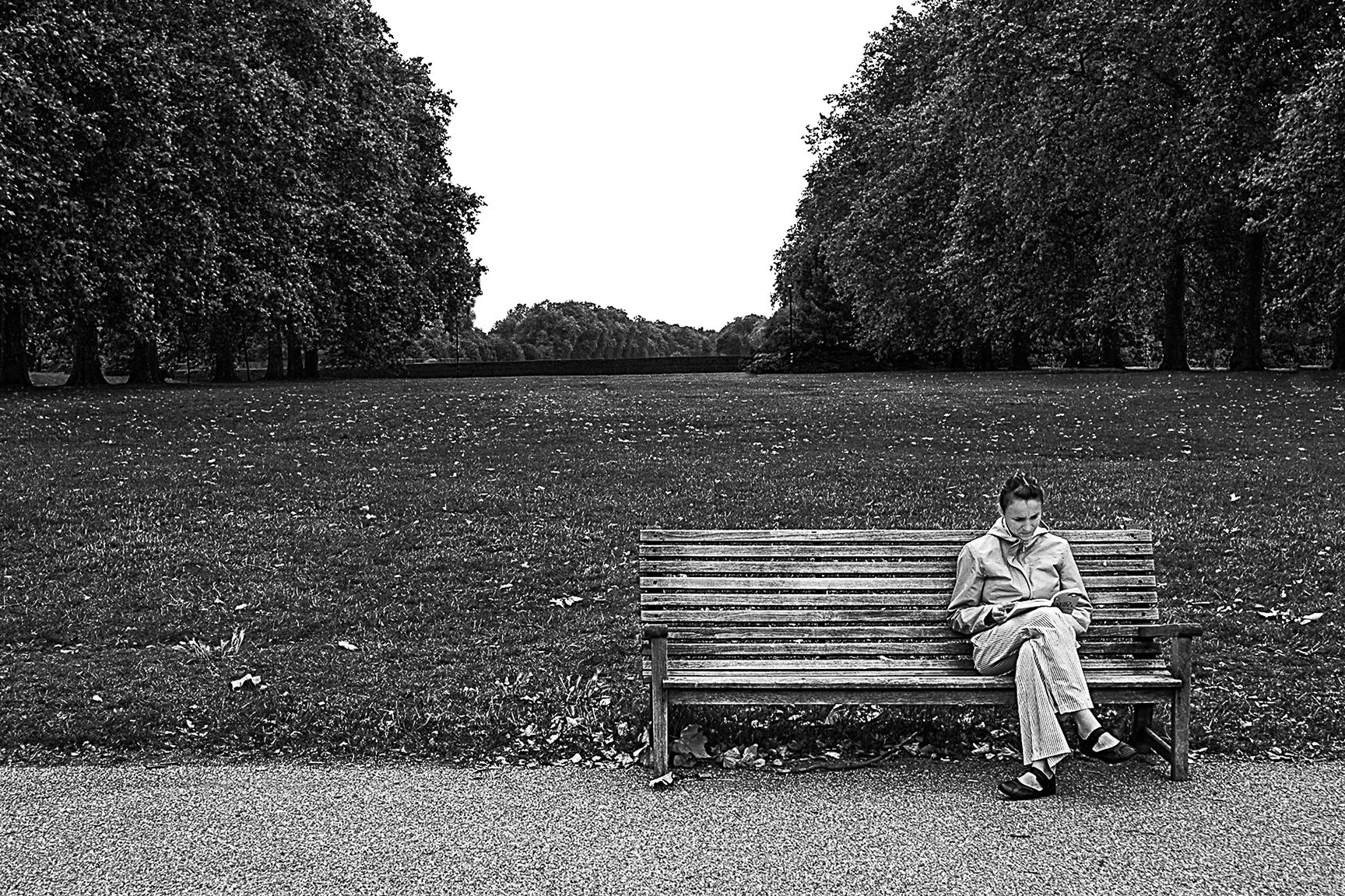 WomanInPark24.jpg