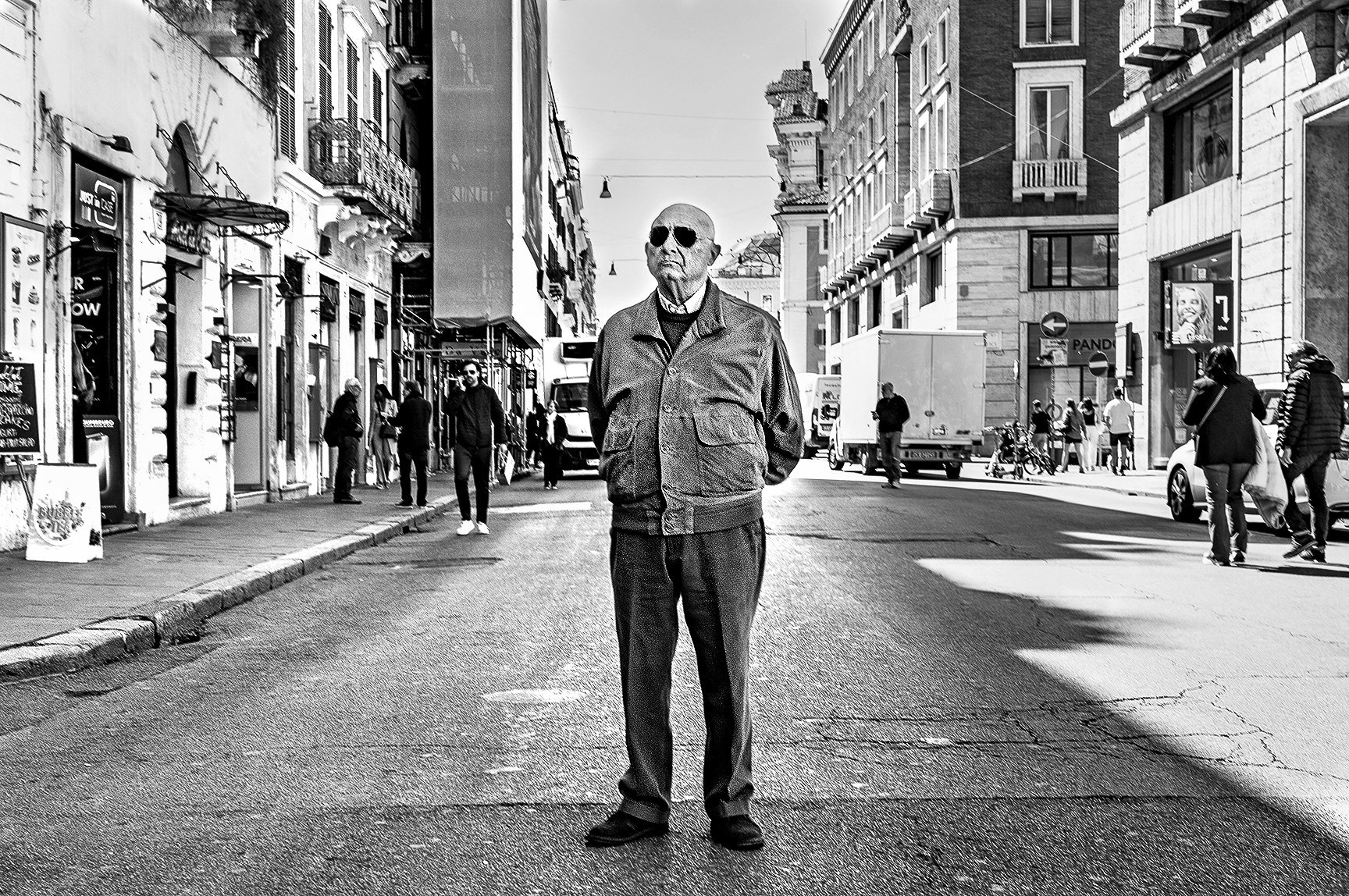 GuyInStreet24-3.jpg