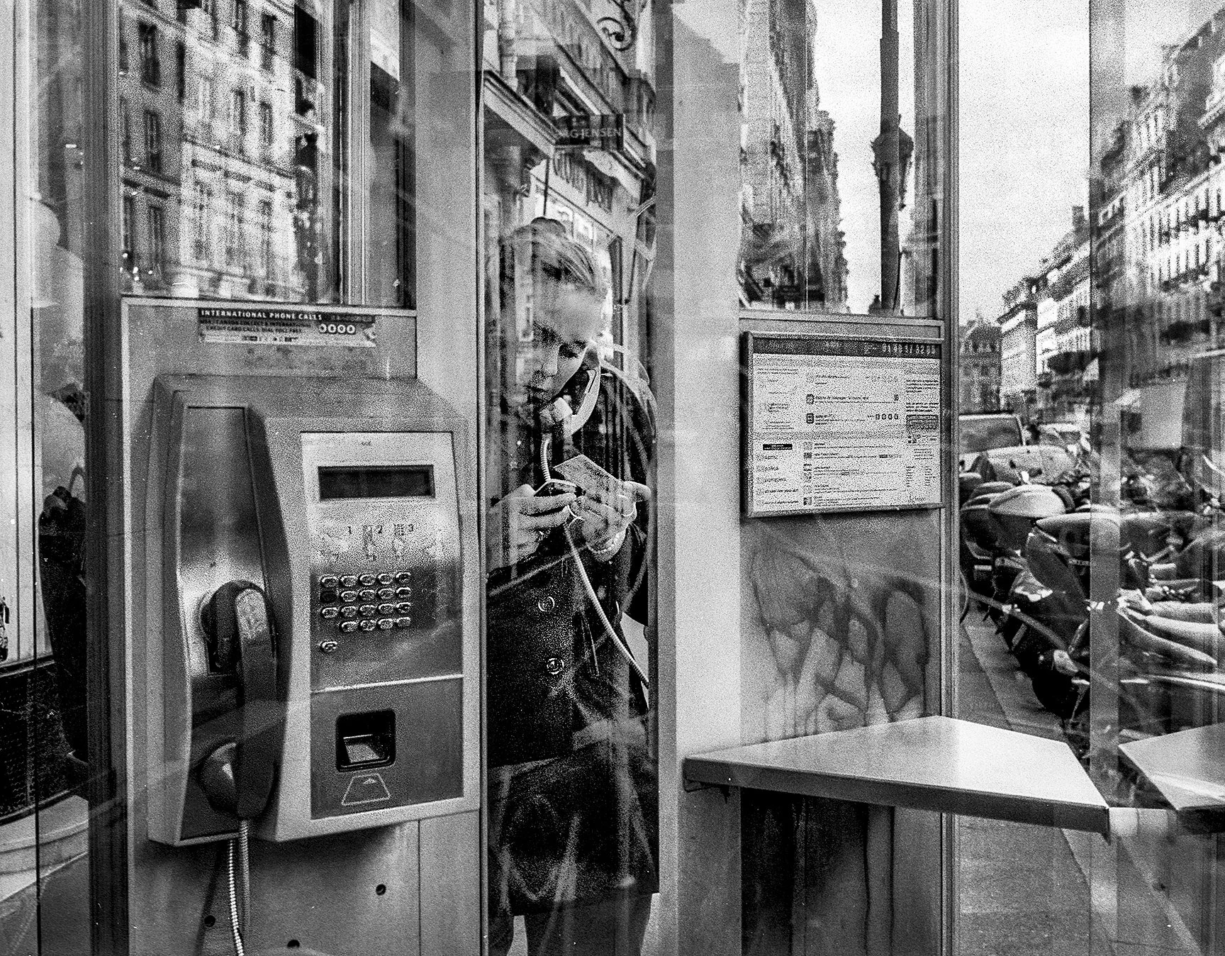 Telefon24.jpg