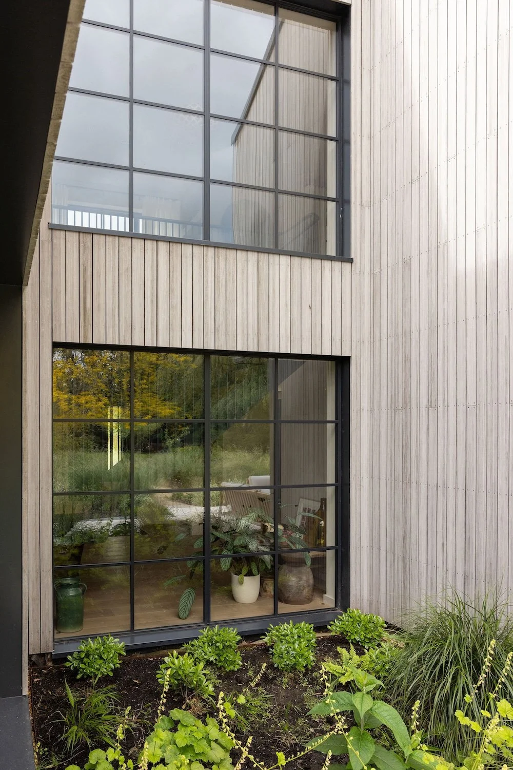 contemporary-timber-cladding-aluminium-windows--new-build-birdham-chichester.jpeg