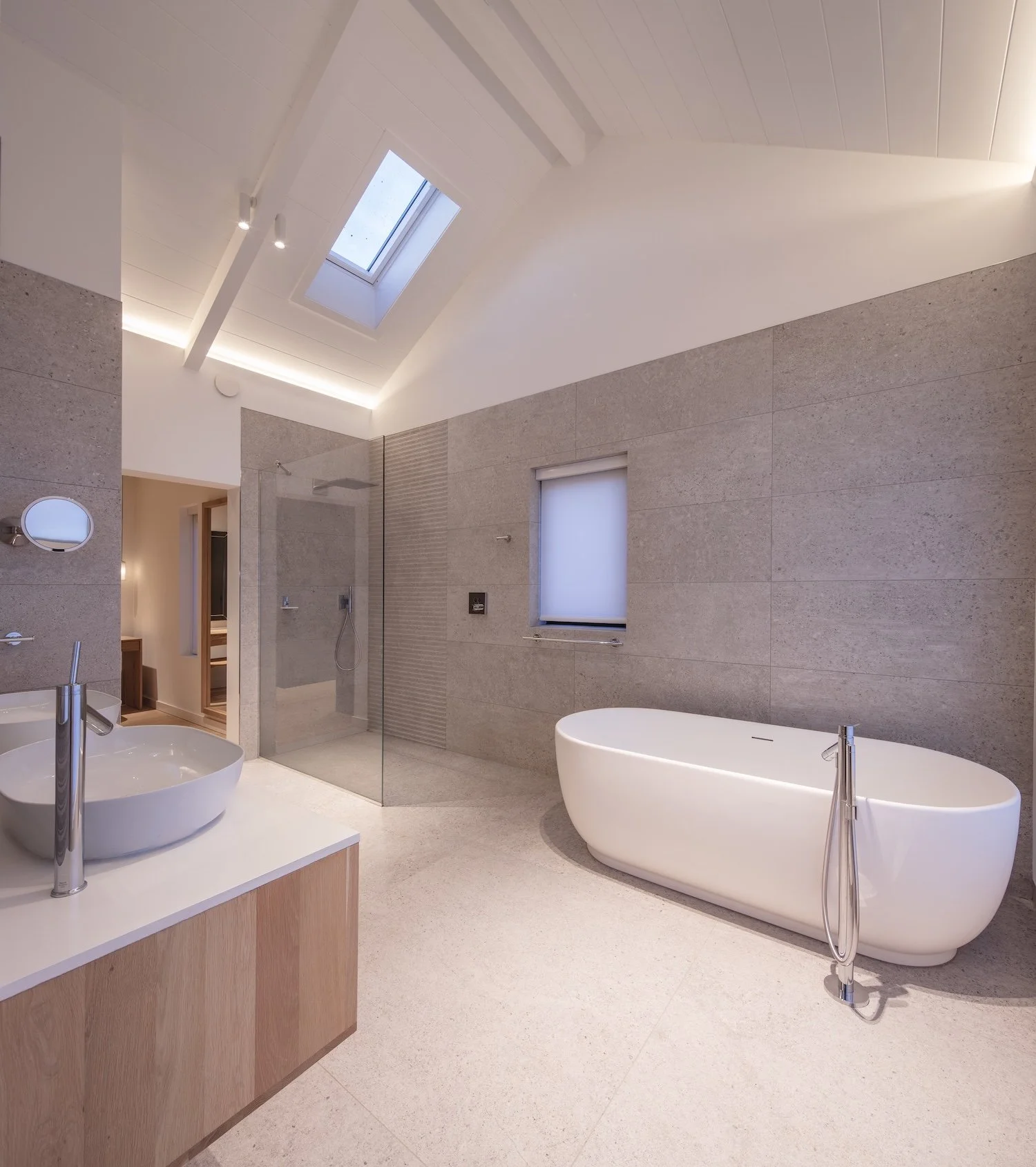 vaulted-master-en-suite-freestanding-bath-birdham.jpeg