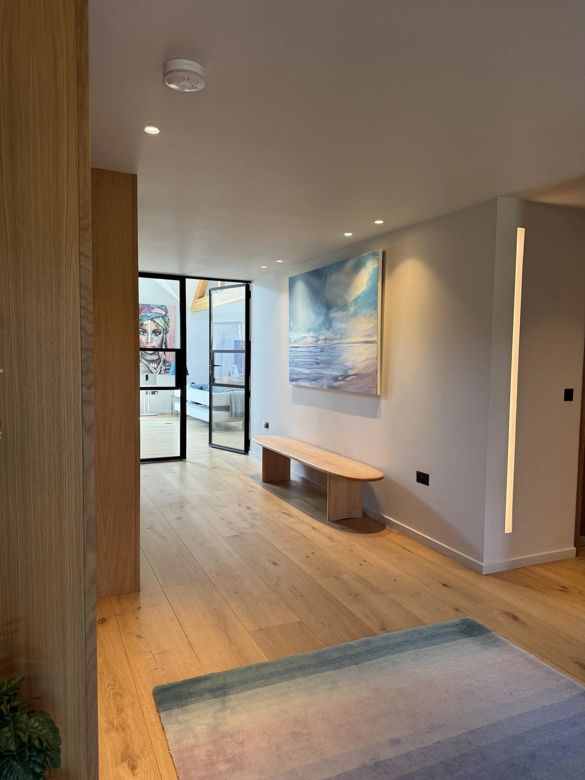 entrance-hall-concealed-led-strip-lighting-itchenor.jpeg