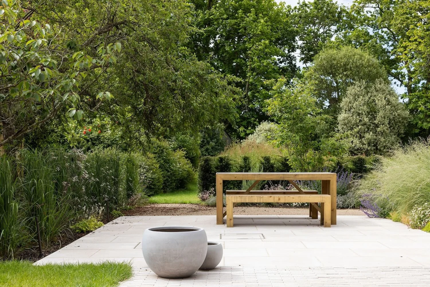 contemporary-new-build-landscape-modern-seating-west-sussex.jpeg