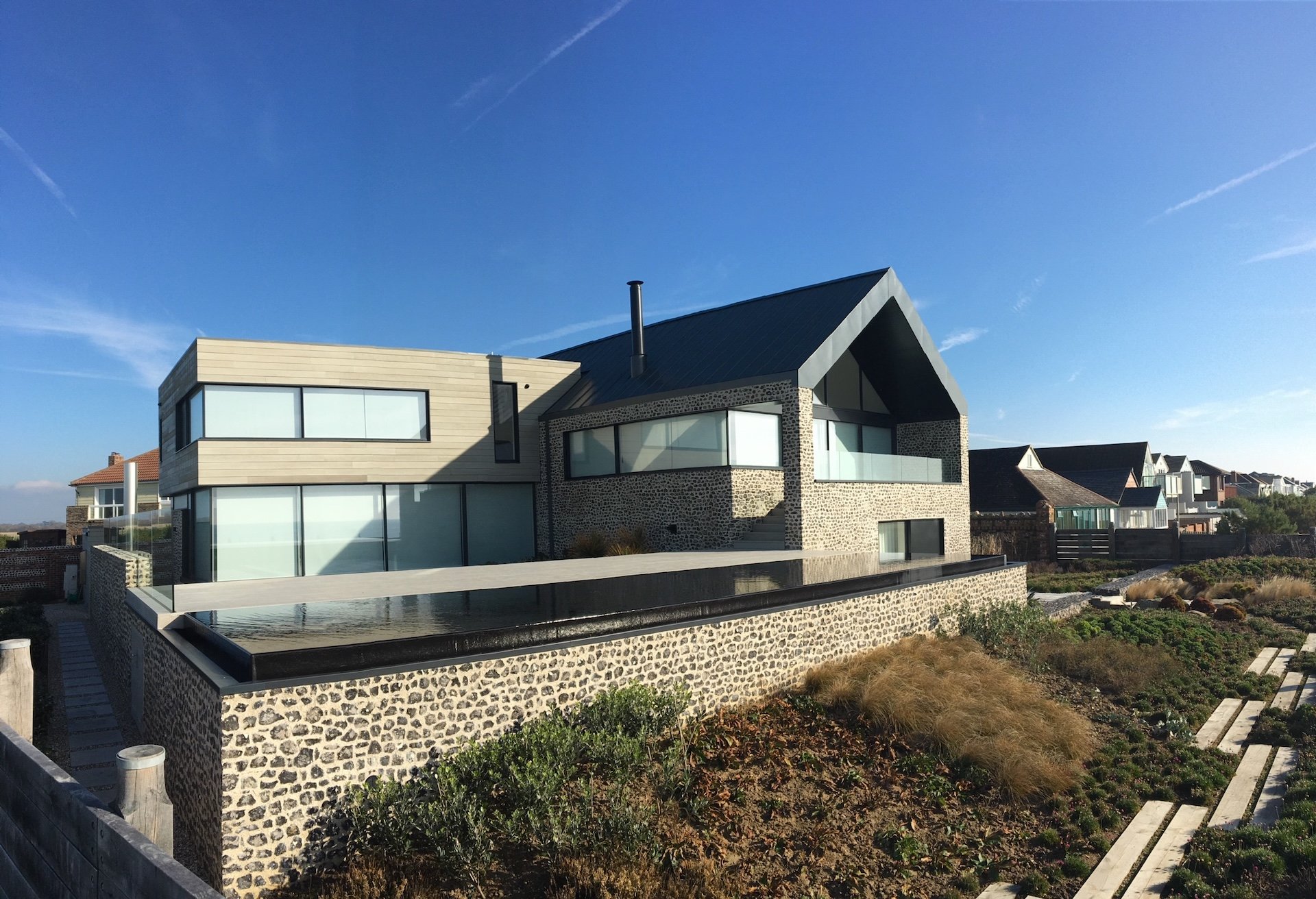 Modern Oceanfront Flint Residence