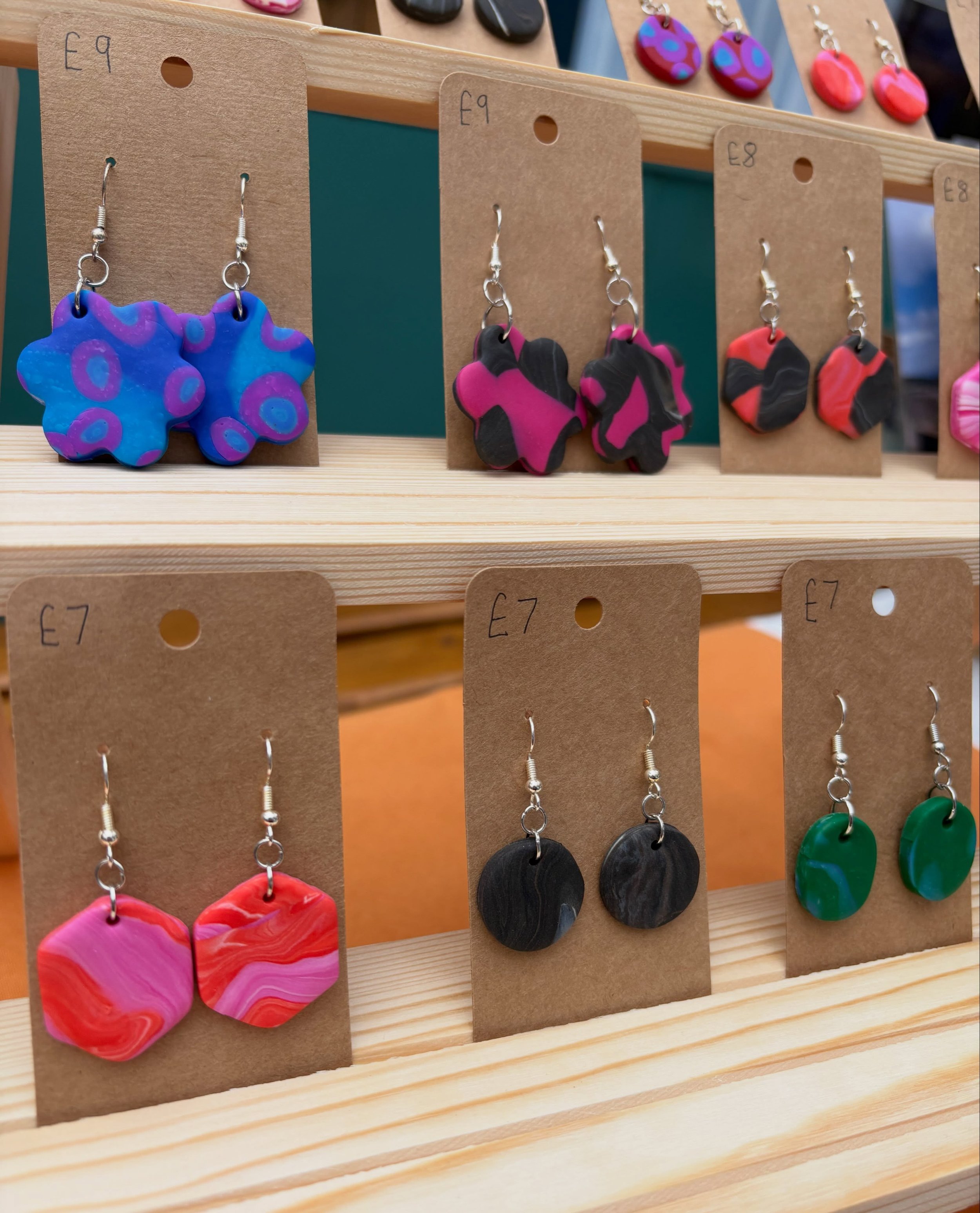 Pretty polymer clay earrings come get them today! 😊🩷🌼 @misslousartsmarketnotts