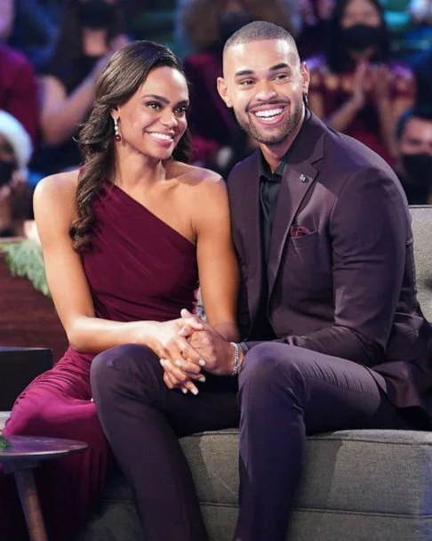 michelle-young-nayte-olukoya-bachelorette-finale-aftershow-abc-cb-211222_1640181457491_hpMain_4x5_608.jpg