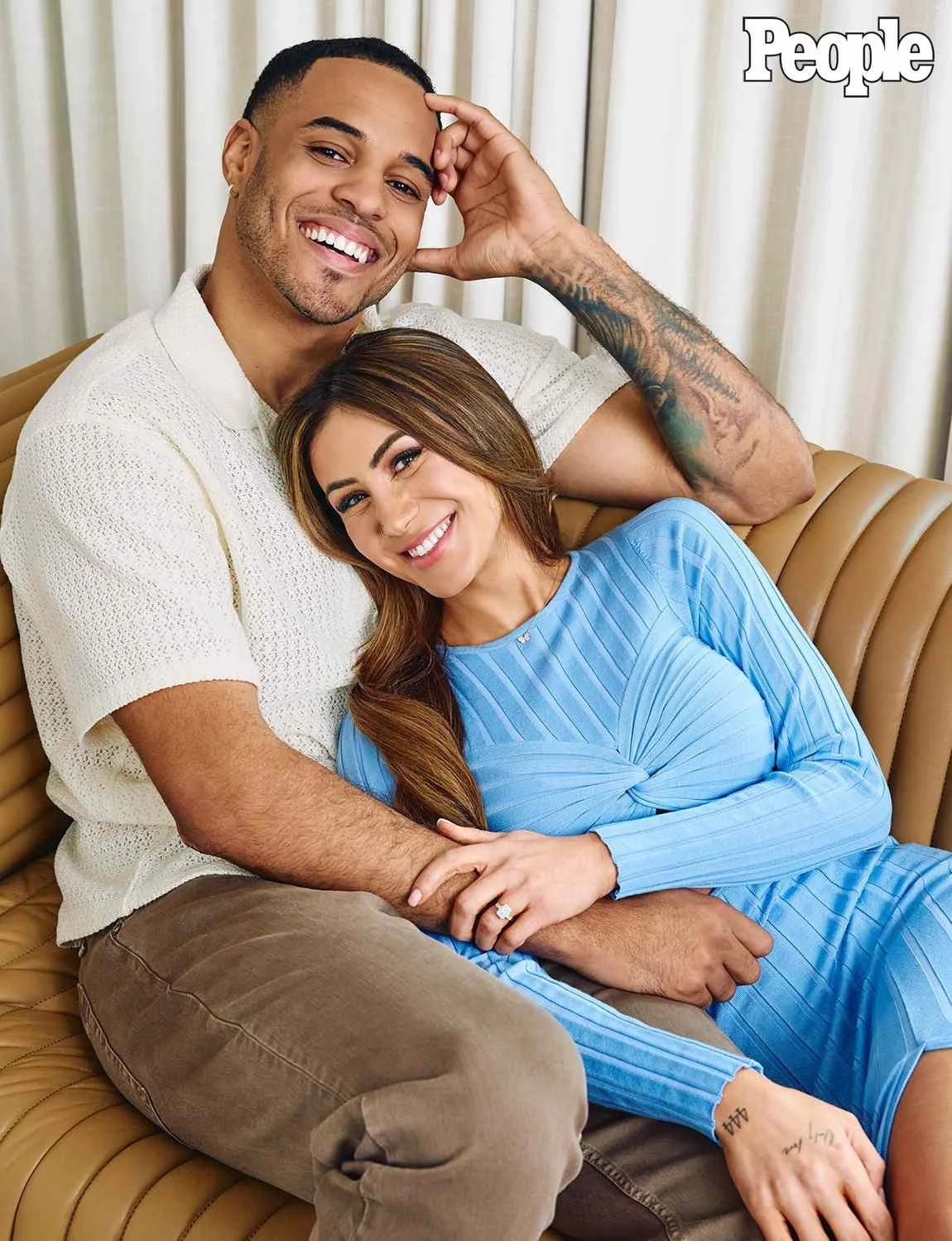 PEOPLE-Bachelor-Grant-Ellis-and-Fiance-Juliana-5-e14430b11b0f44ca9f4156e55355719f.jpg