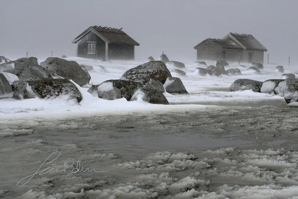 "Easter blizzard". A blizzard hits the island of Öland unseasonably late. Öland, Sweden