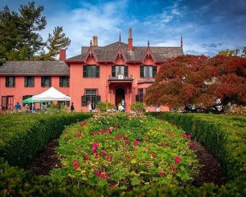 Roseland Cottage Event