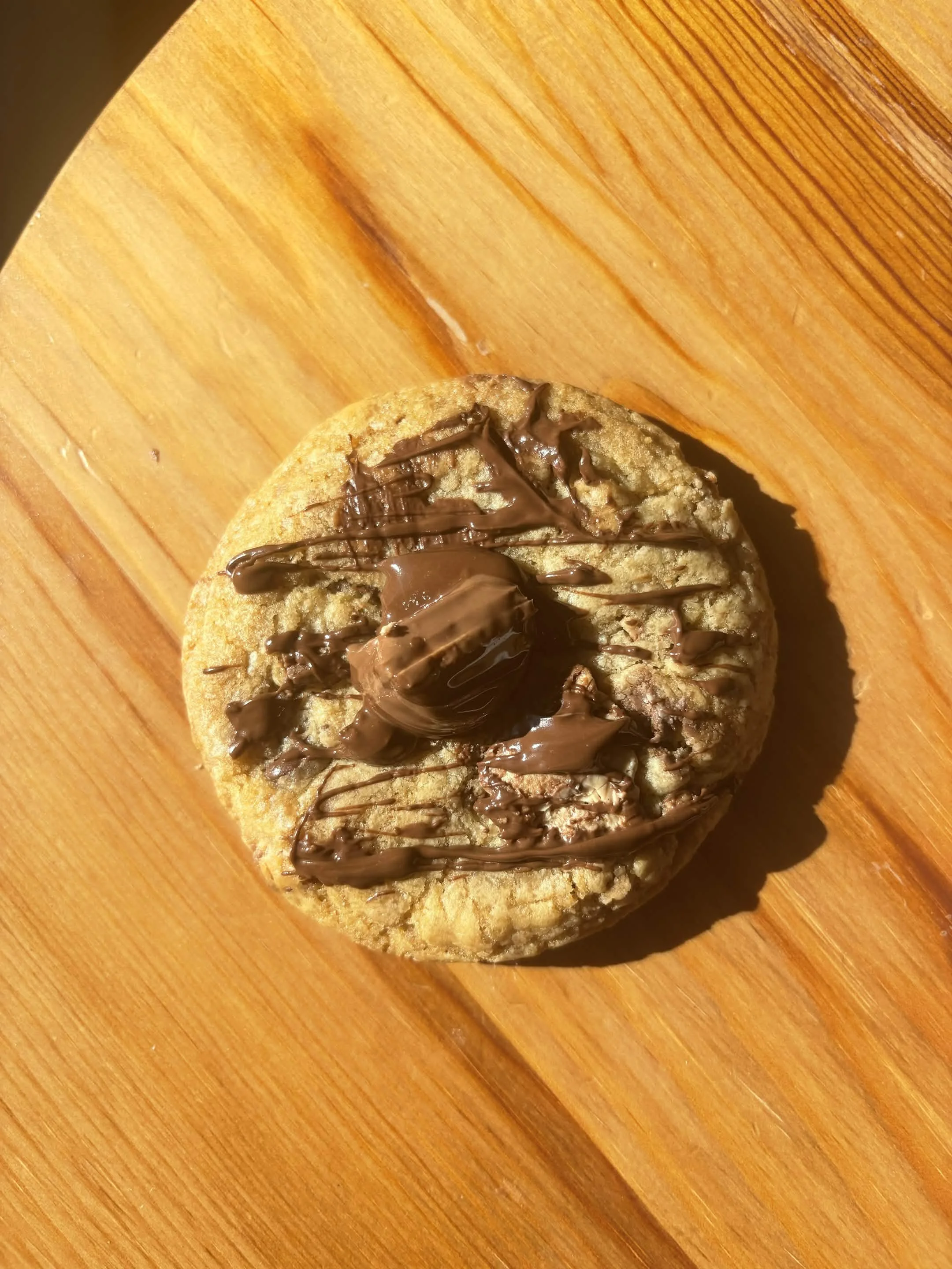Kinder Bueno Nutella Stuffed with Chocolate Glaze Cookies