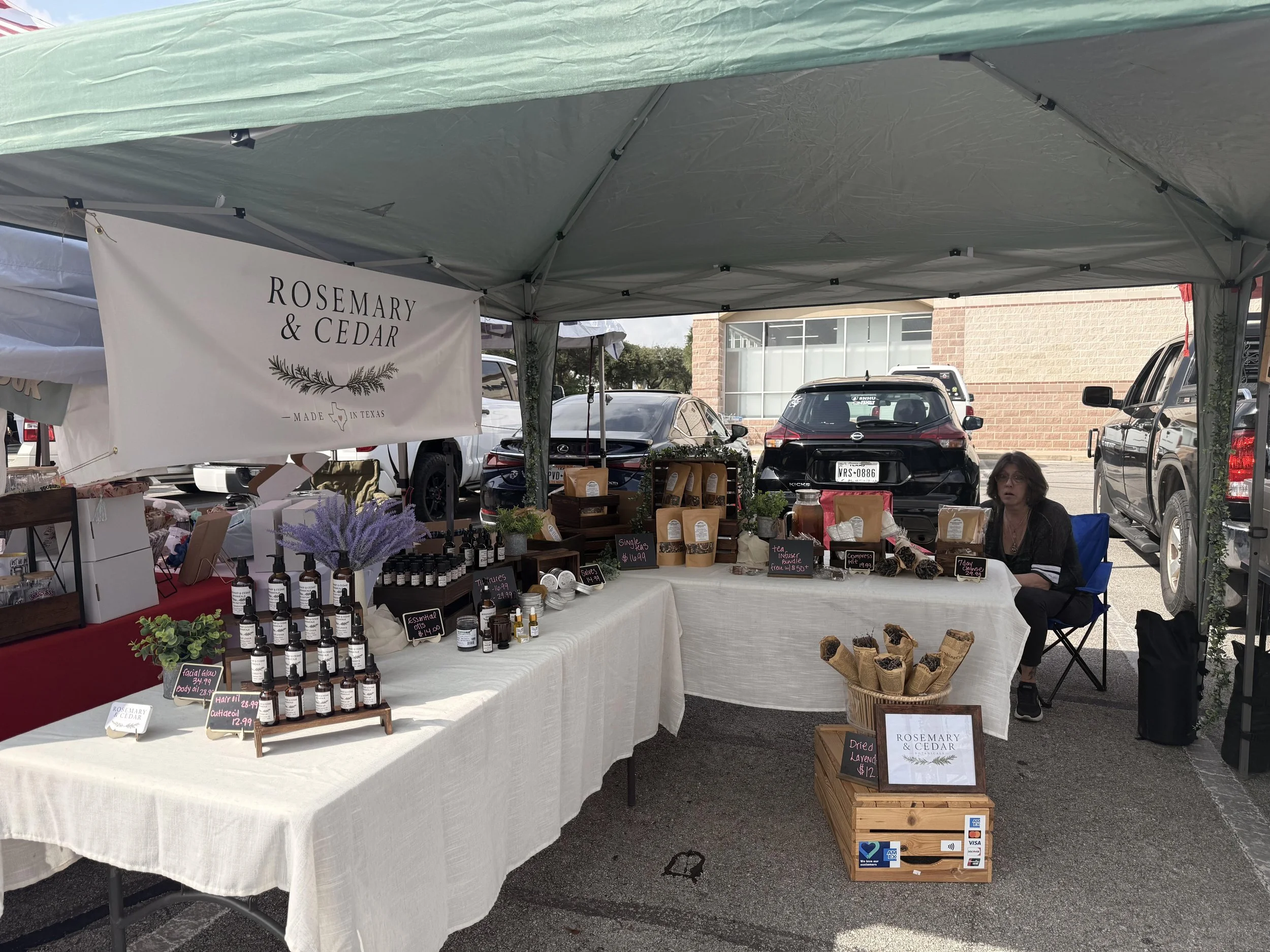 Local Finds Farmers Market 