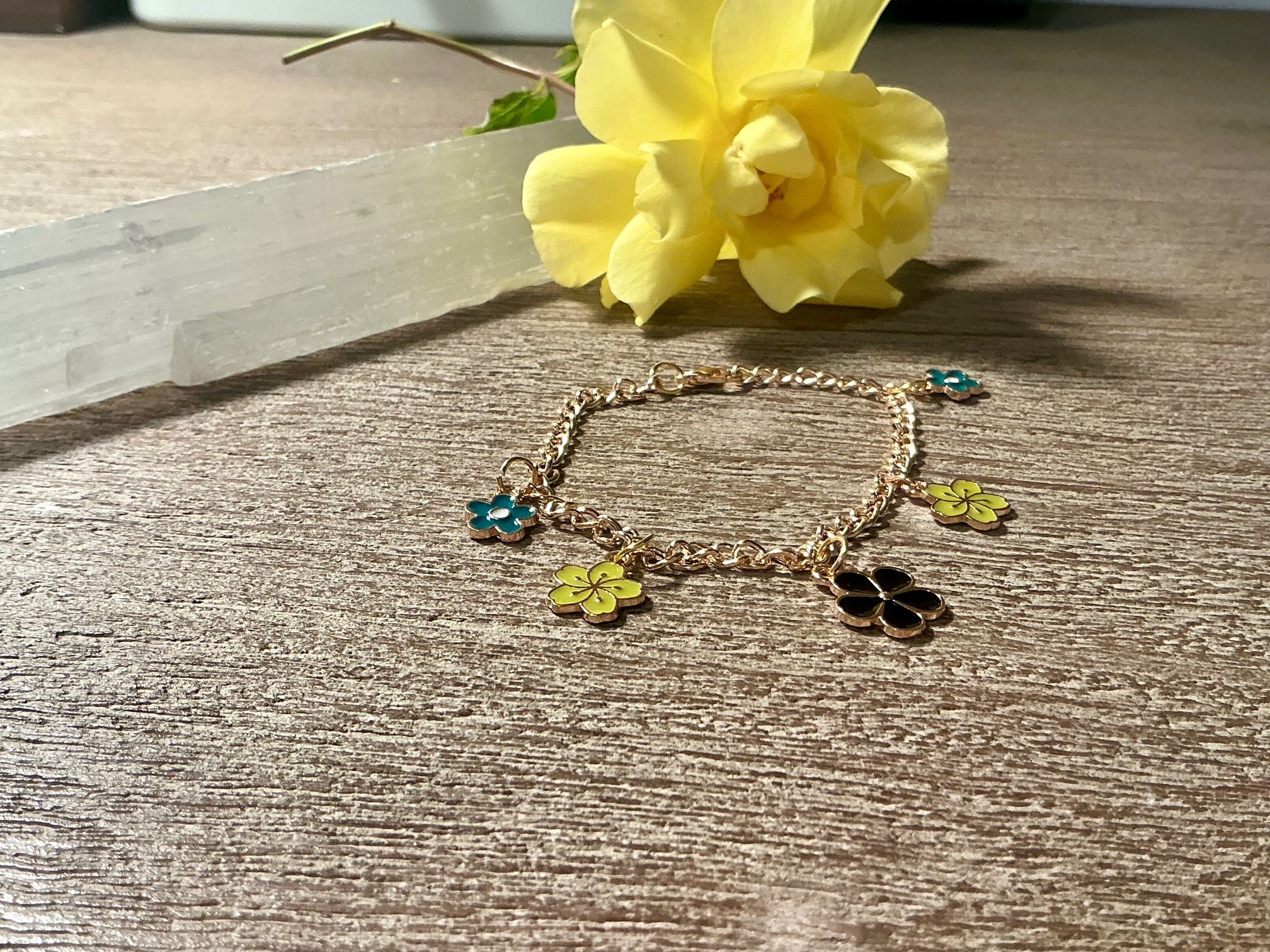 Fun Flower Bracelet