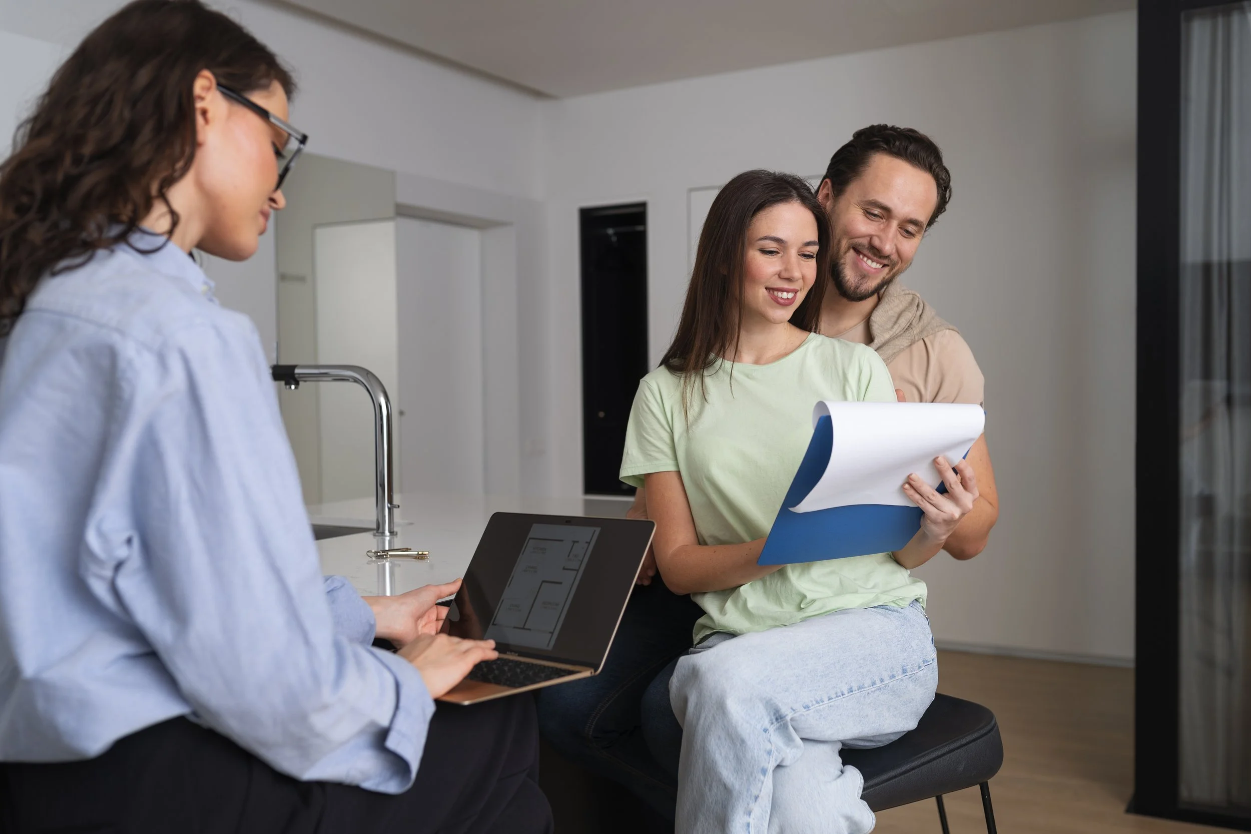Reliable online rent collection services for residential rental properties, ensuring secure and timely payments for property owners.
